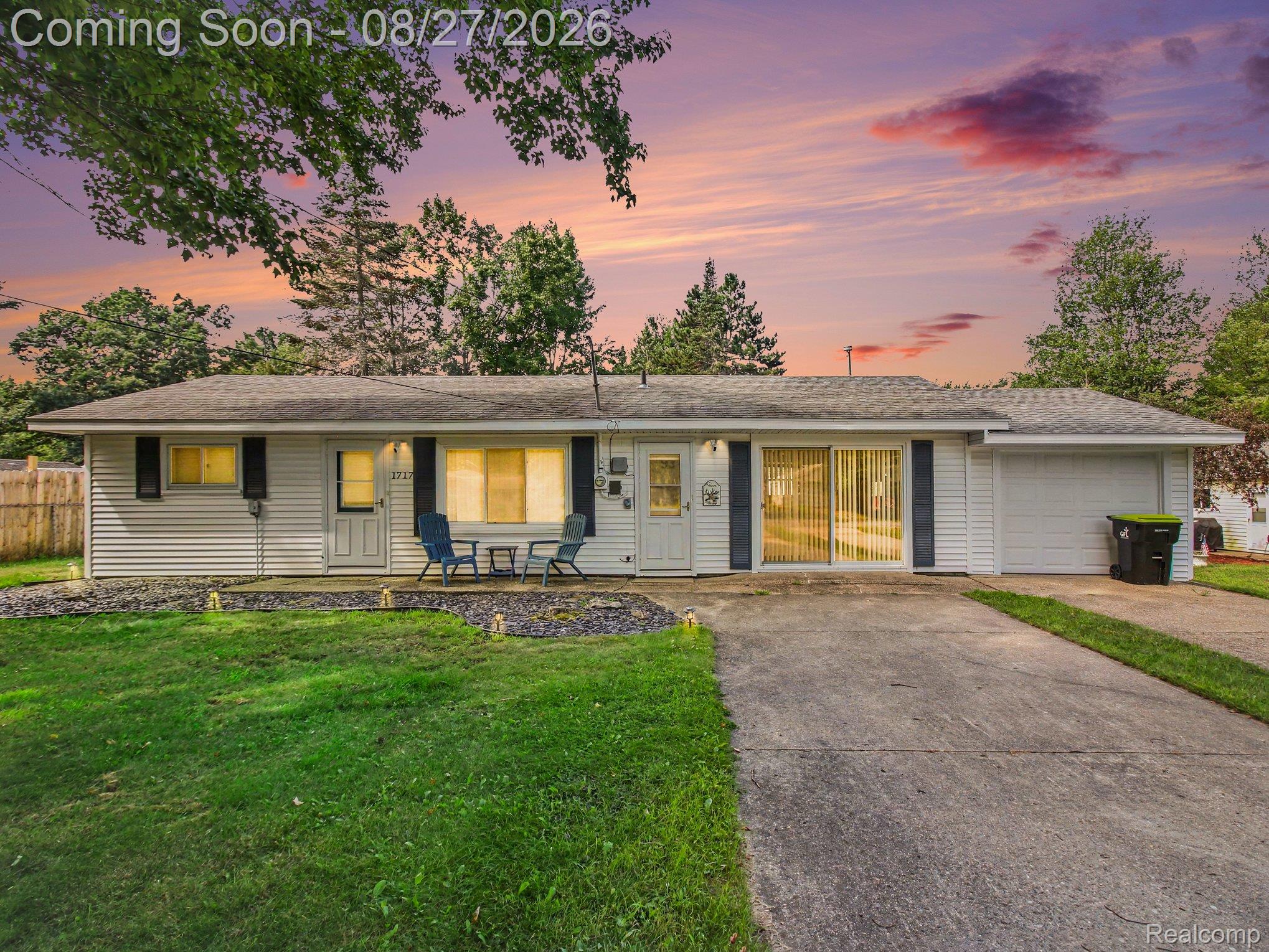 1717 Kennedy Road — photo