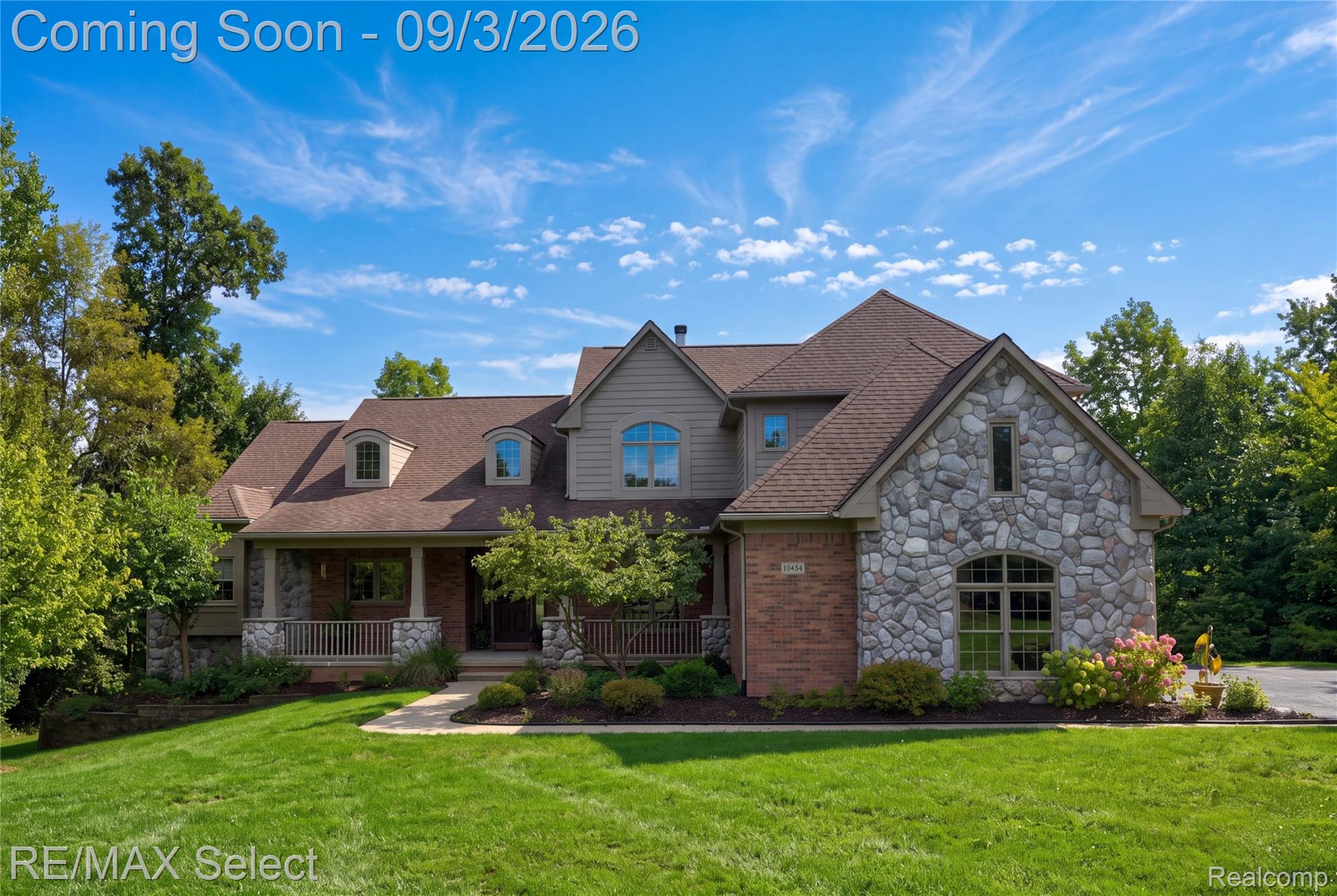 10454 Heron Court — photo