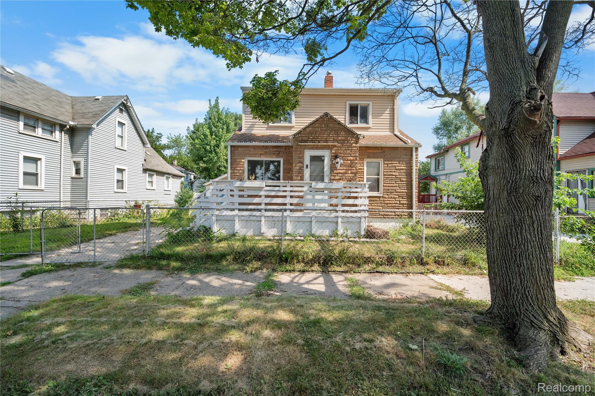 147 Charles Street — photo