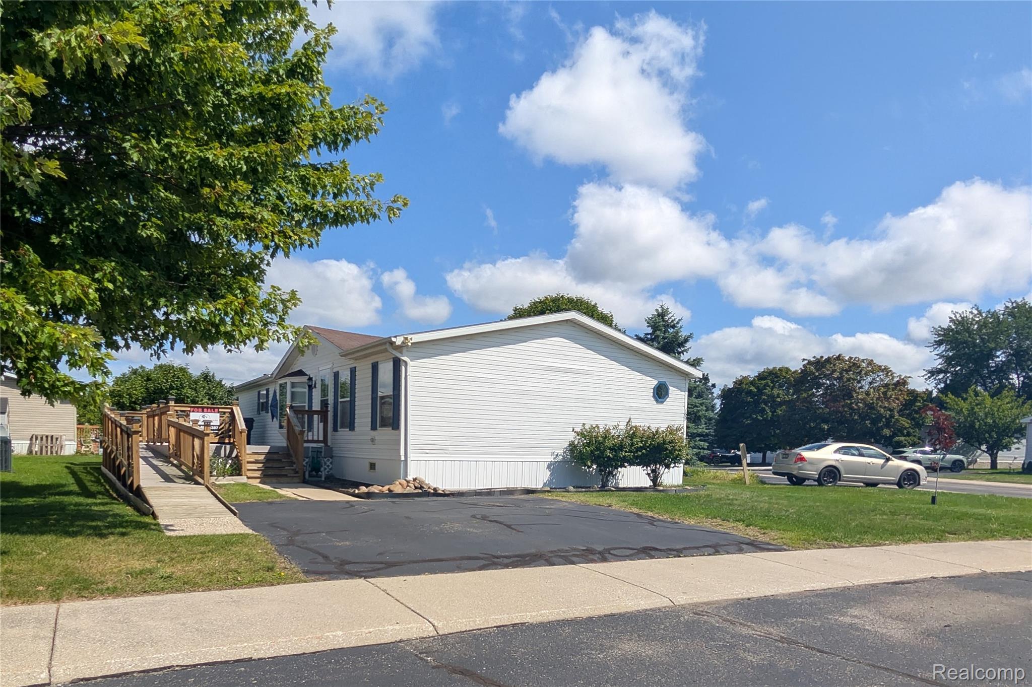 169 Post Branch — photo