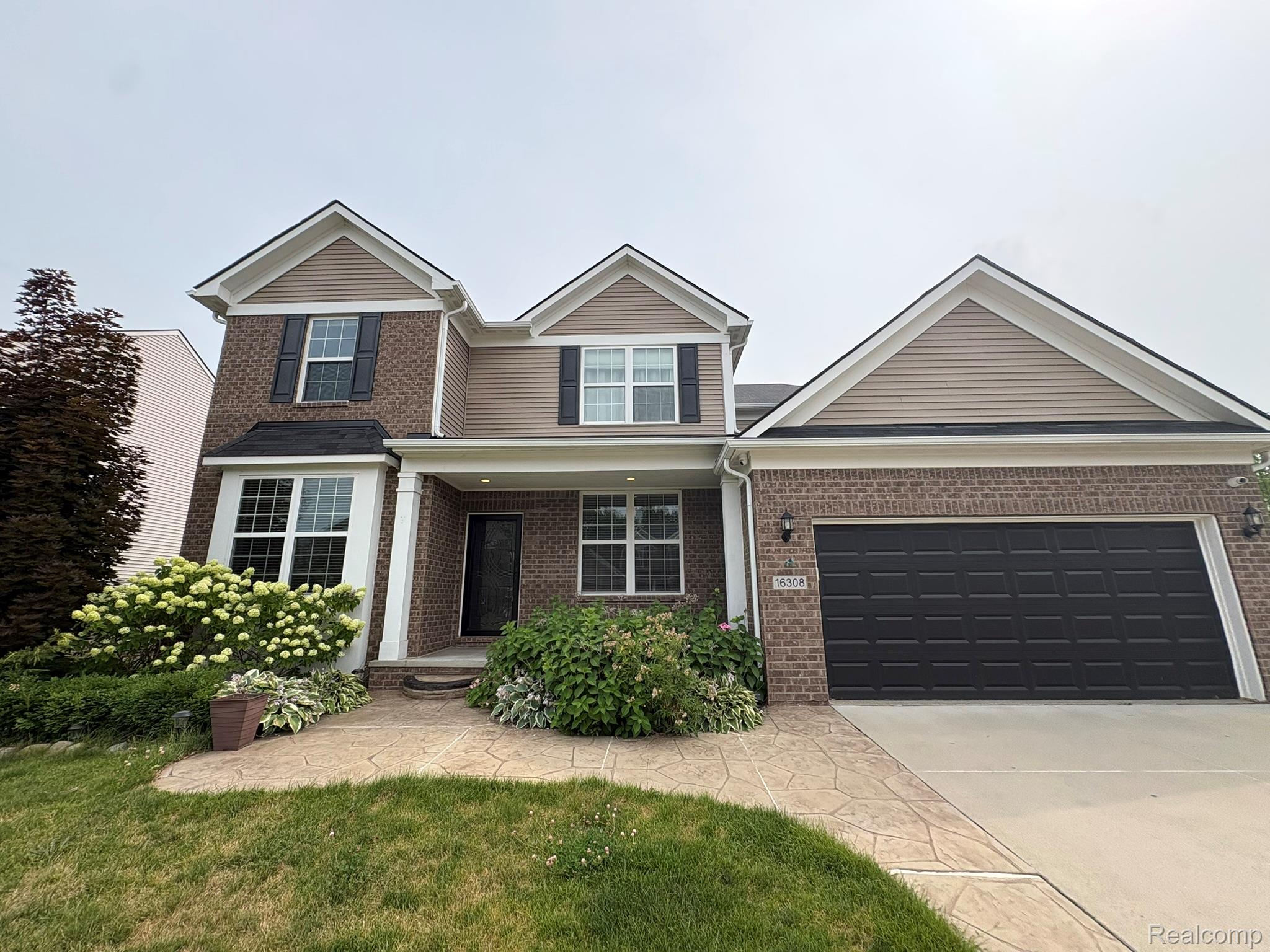 16308 Adelaide Drive — photo
