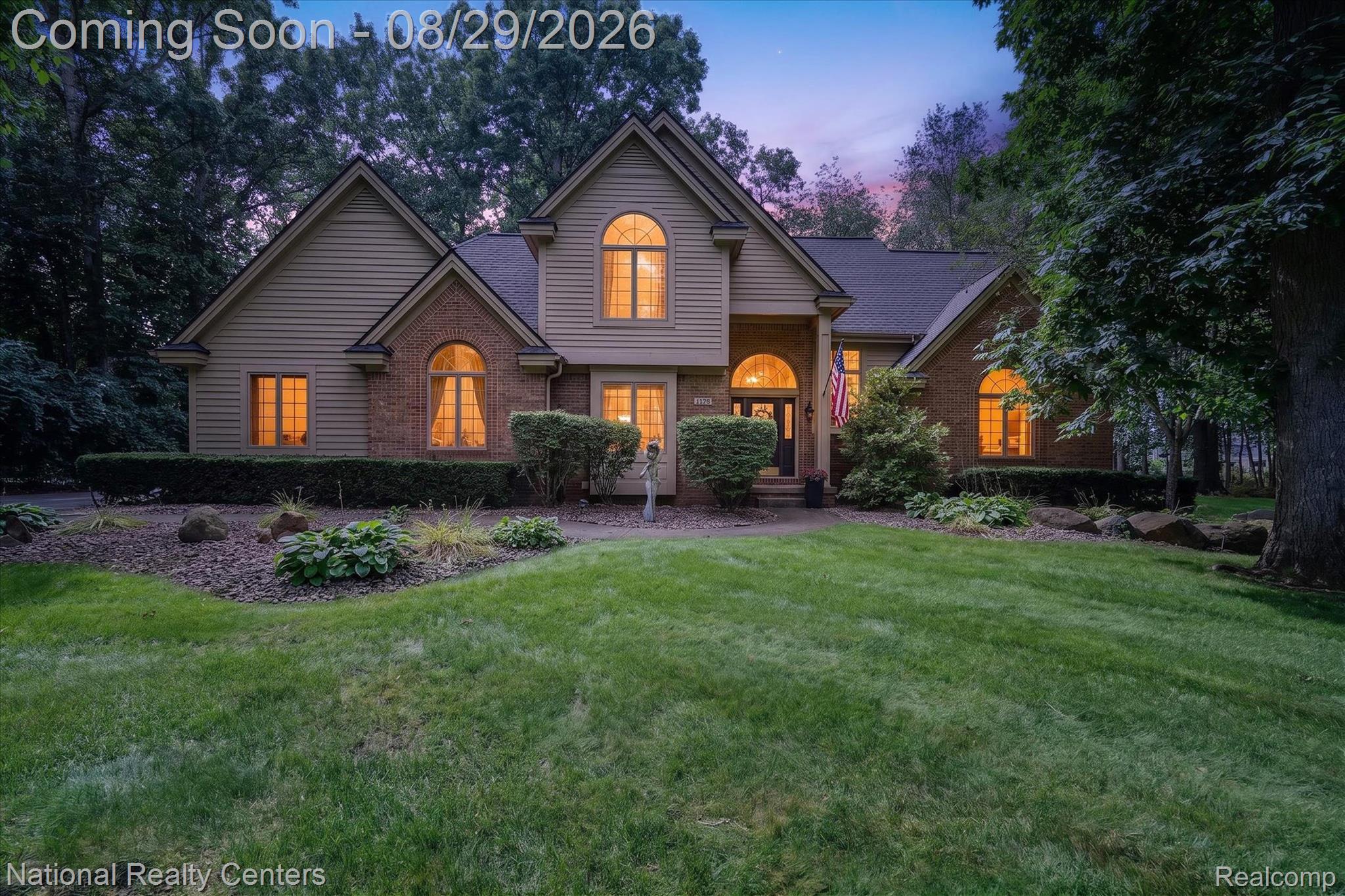 1573 Moonlight Drive — photo