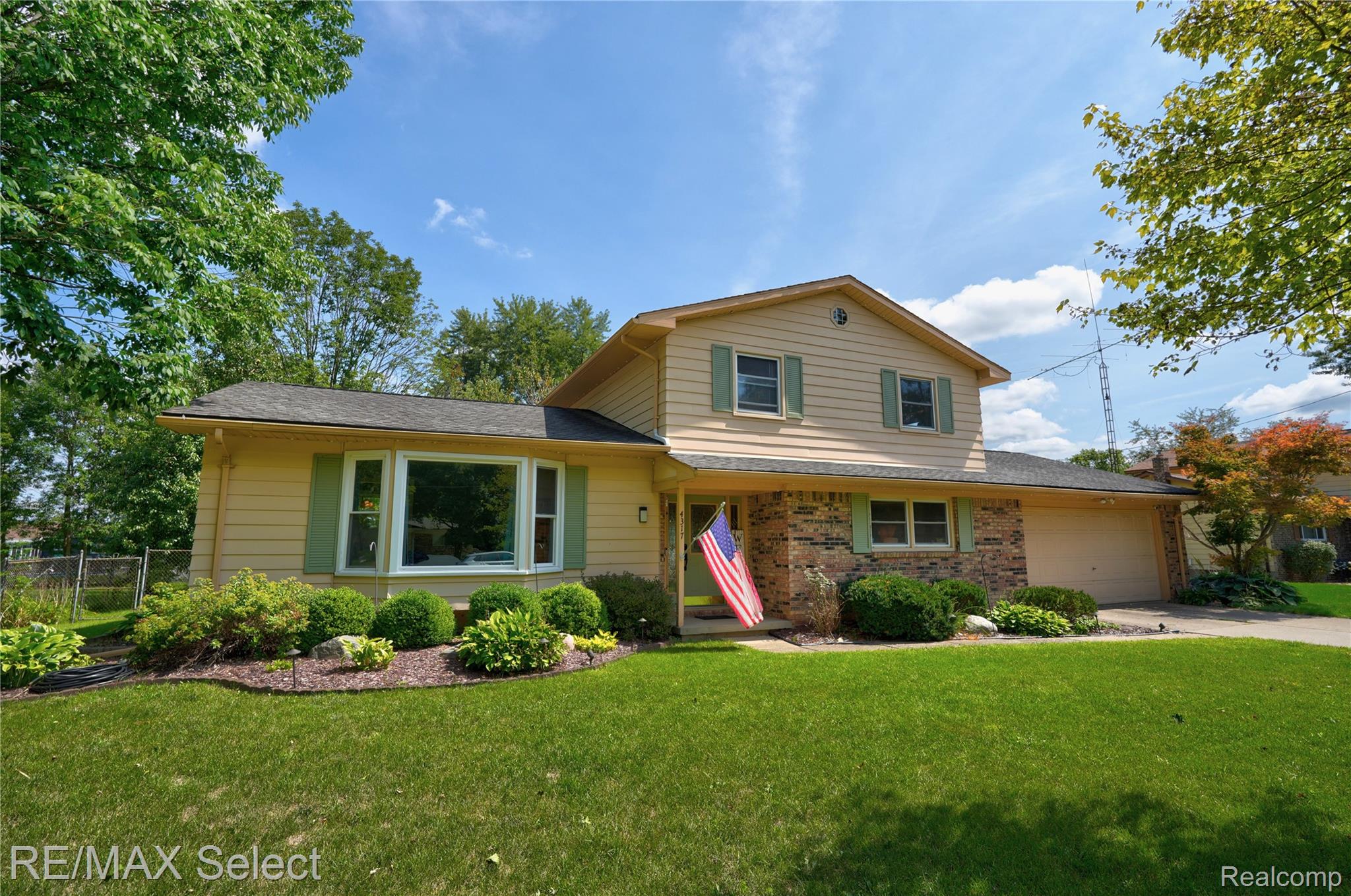 4317 Mount Vernon Pass — photo