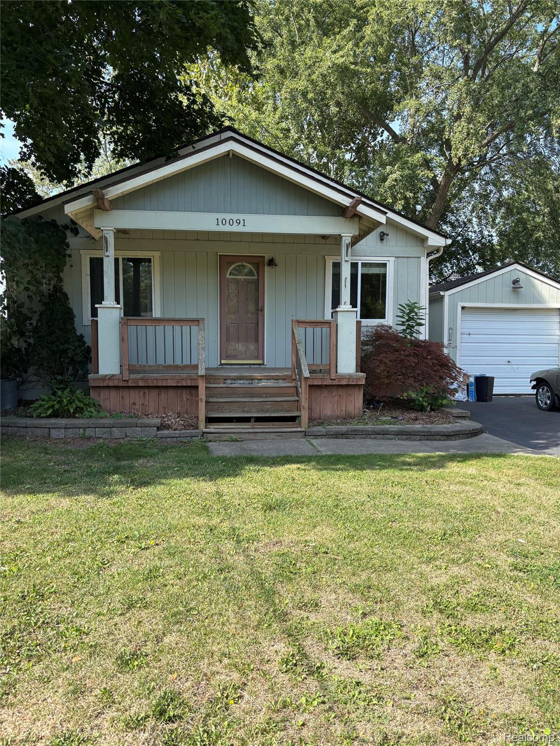 10091 Graham Drive — photo