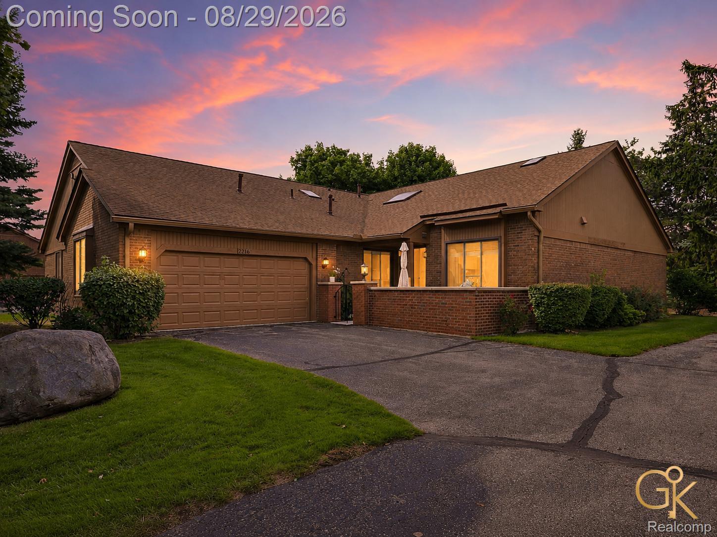 2216 London Bridge Drive — photo