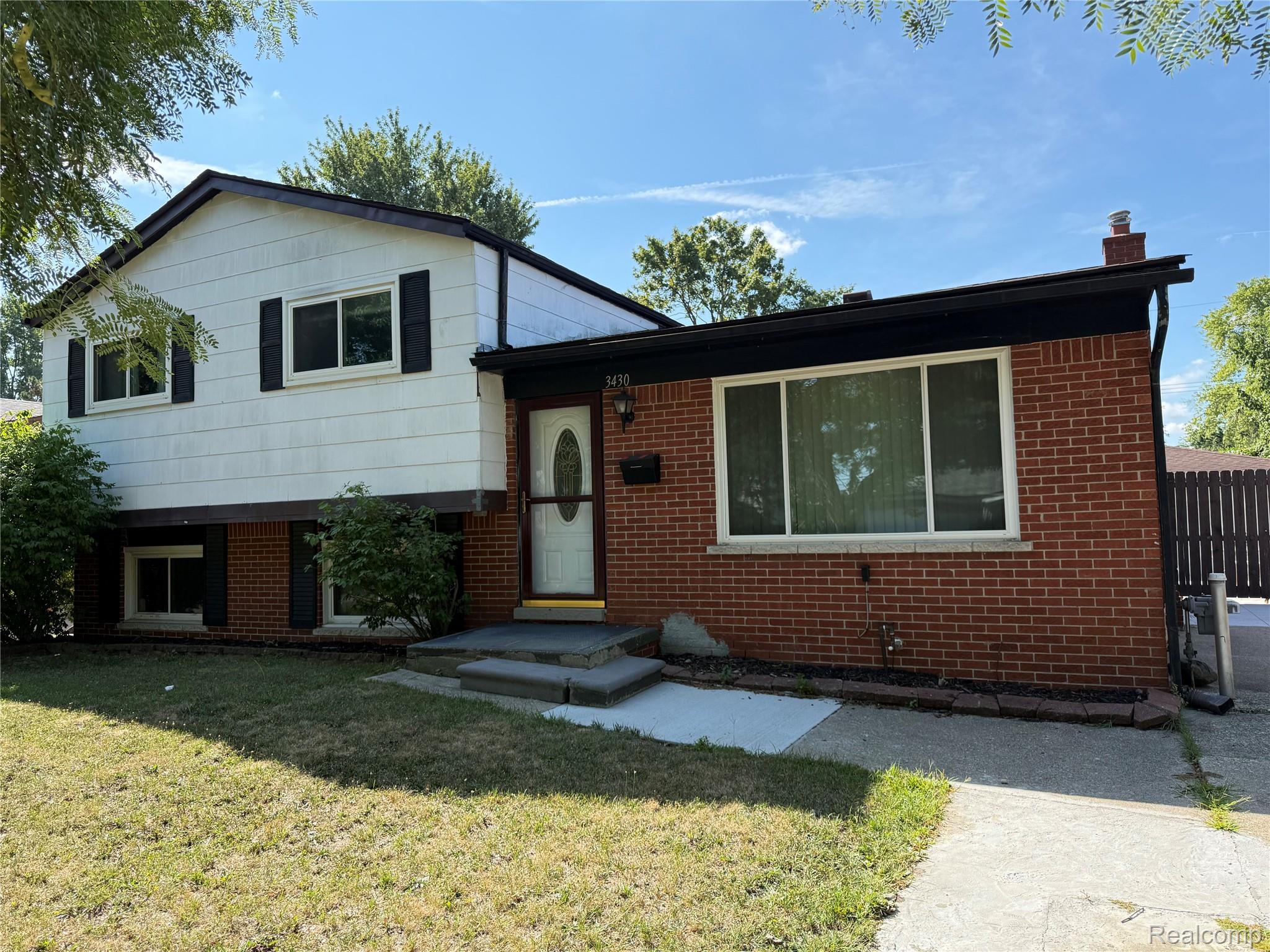 3430 Chase Drive — photo