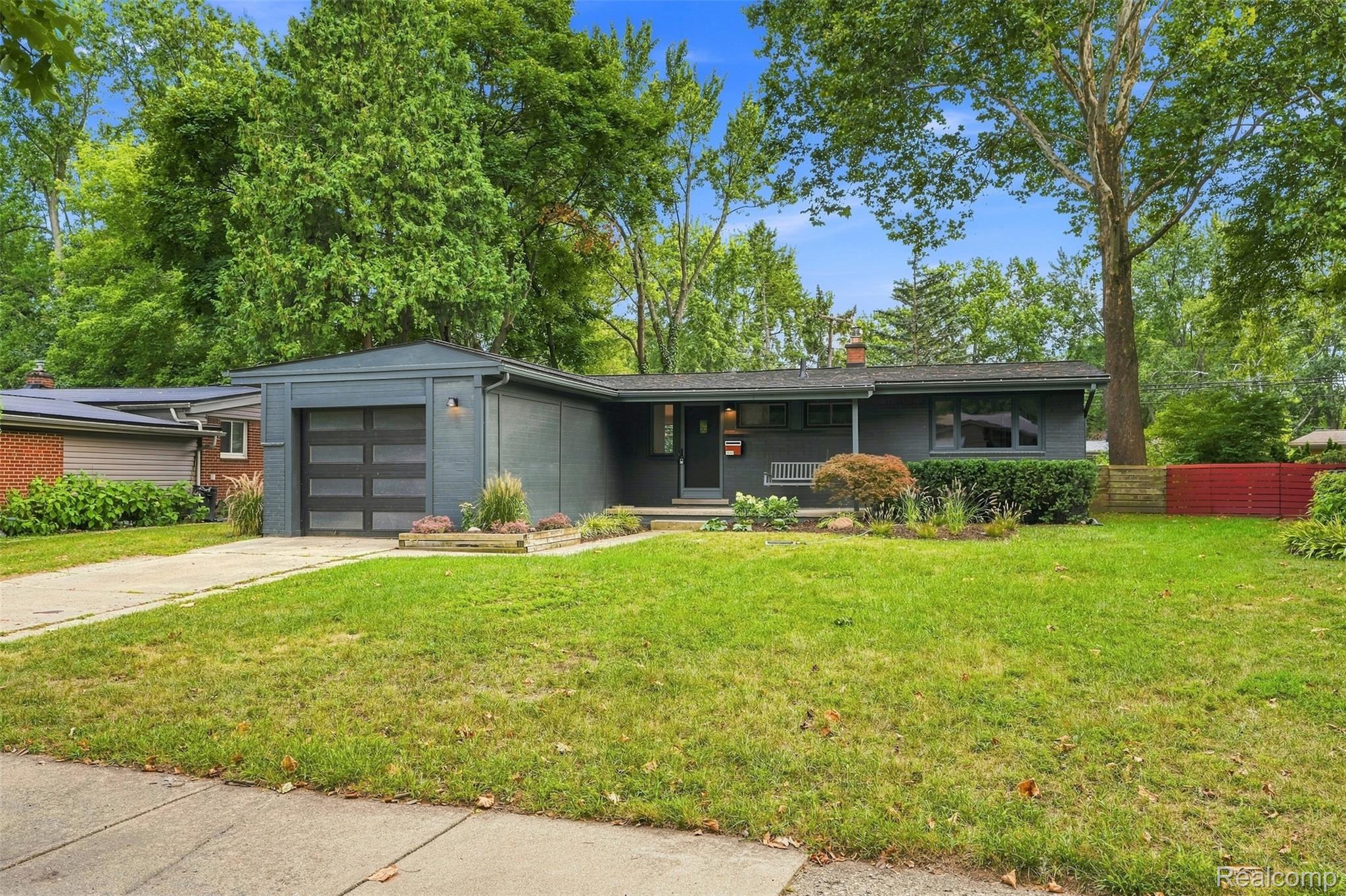 1011 Brooklawn Drive — photo