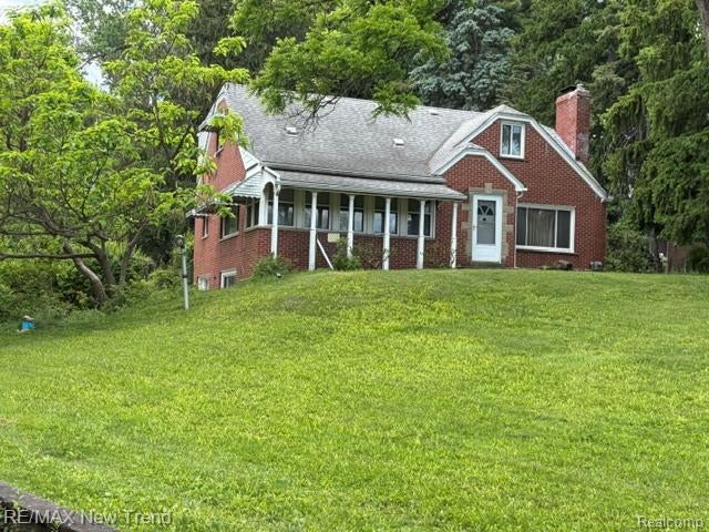 8715 N Wayne Road — photo