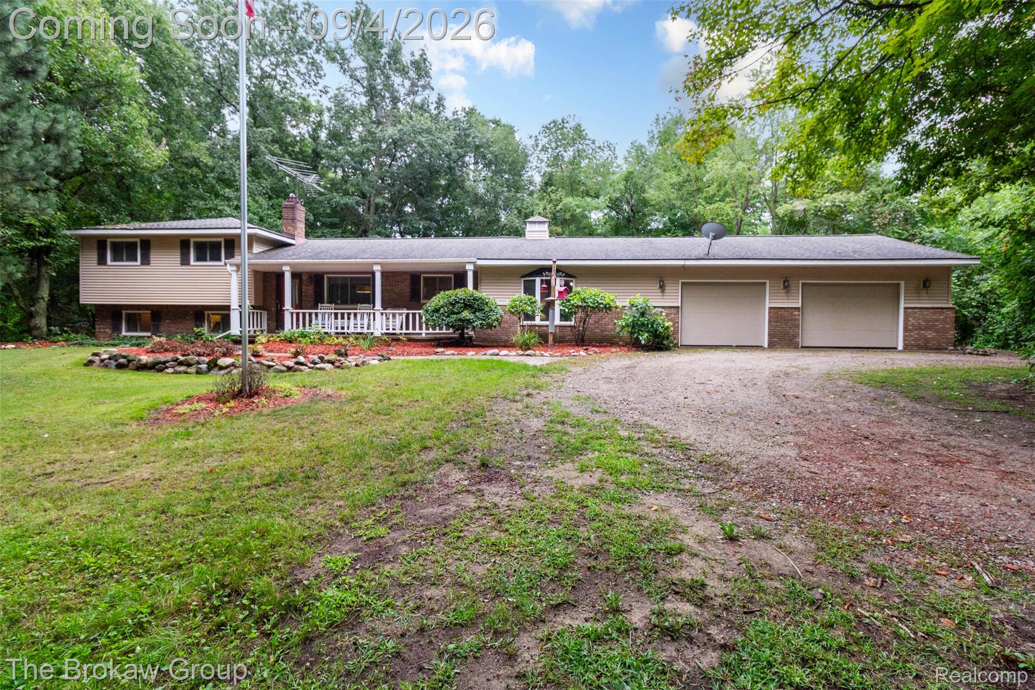 3747 Ray Road — photo