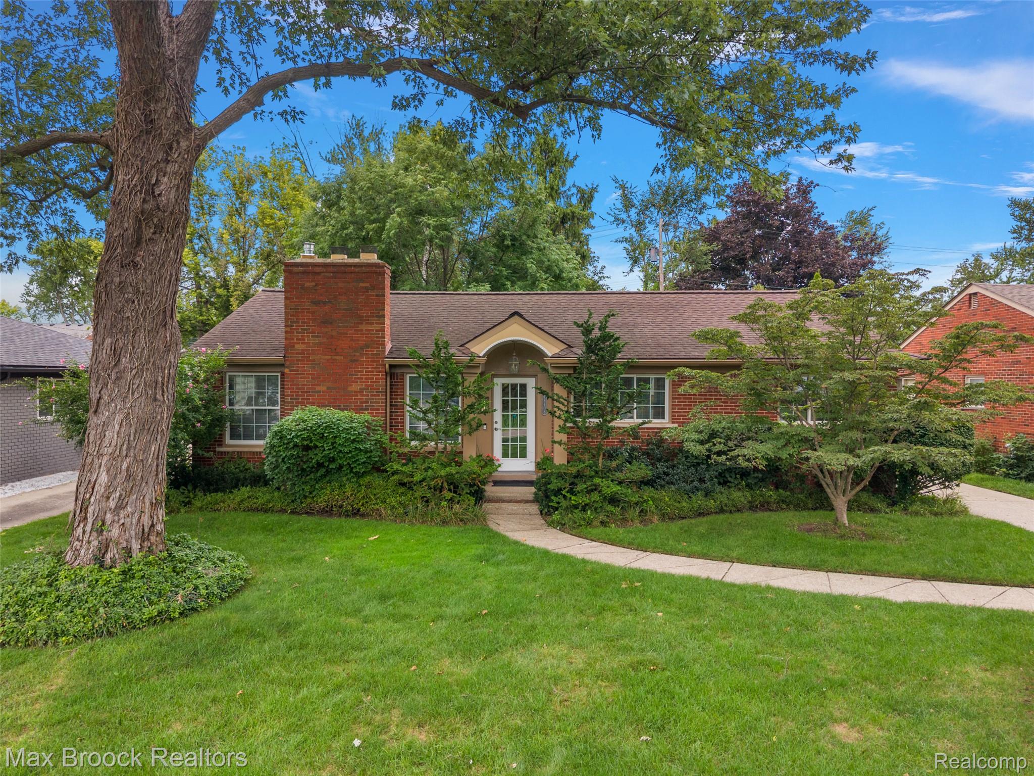 18408 Beverly Road — photo