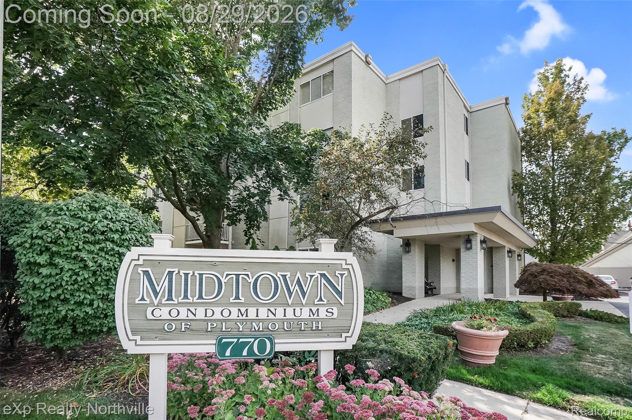 770 Deer Street 204 — photo