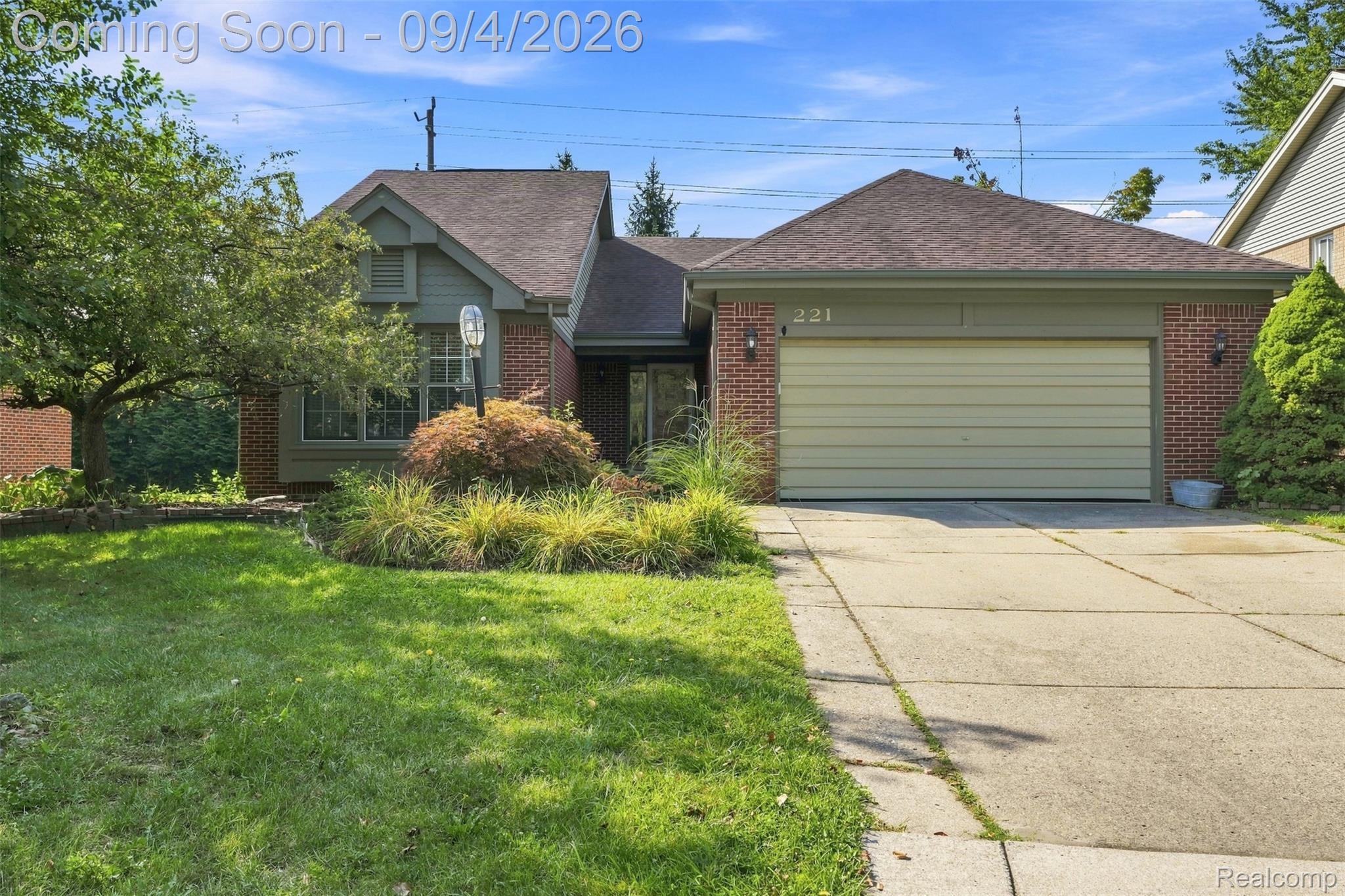 221 Sandalwood Drive — photo