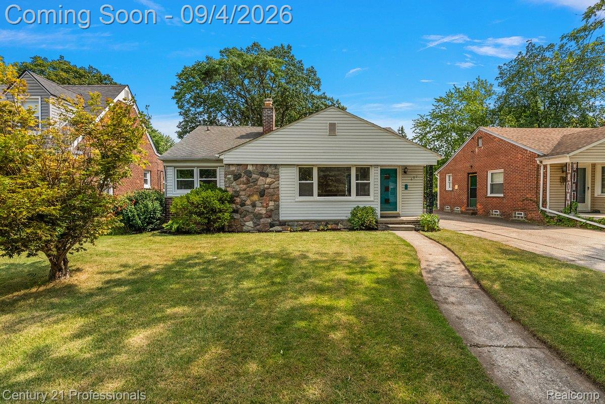 607 Lawson Street — photo