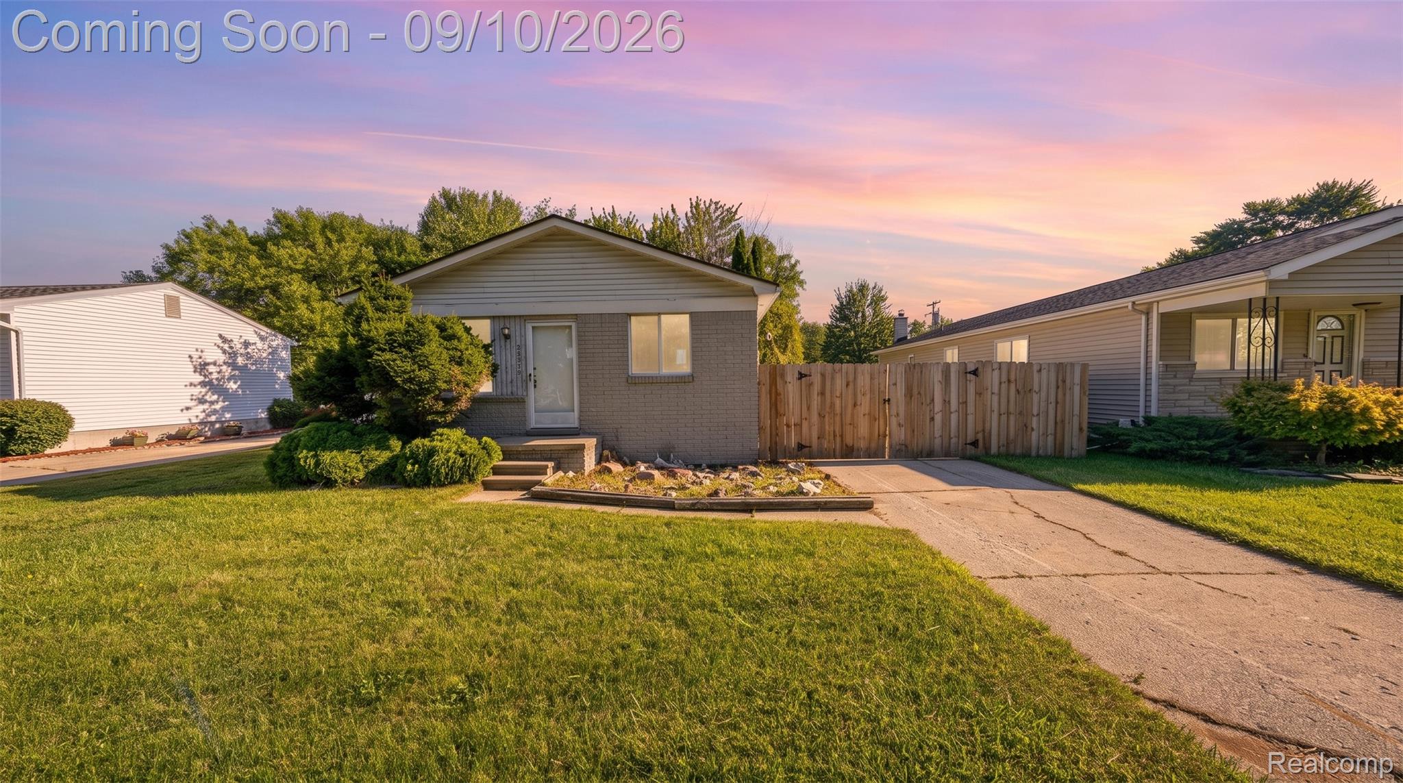 24935 Trombley Street — photo