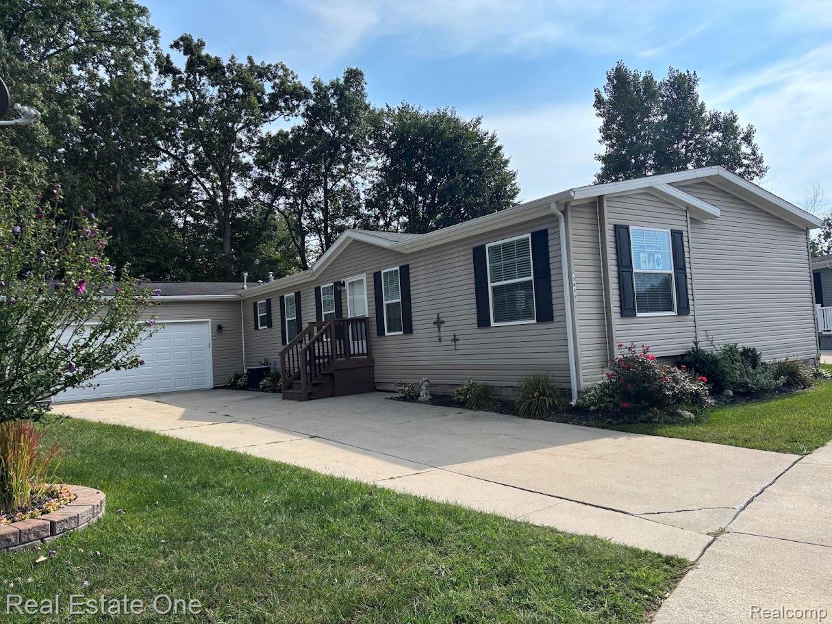 3855 Emerald Park Drive — photo