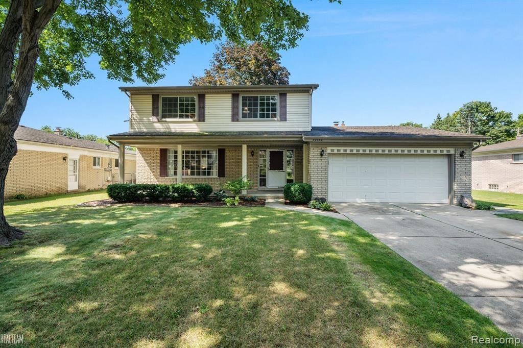 32229 Cambridge Drive — photo