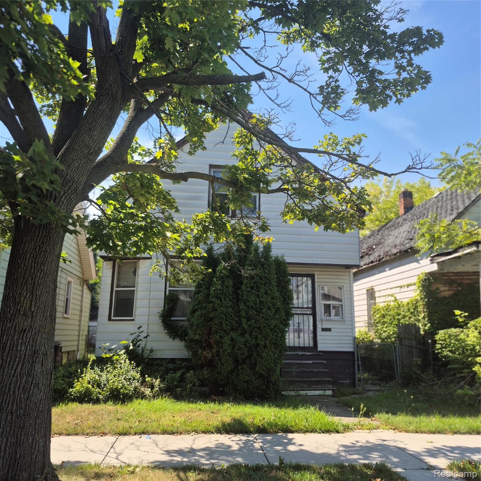 5387 Cooper Street — photo