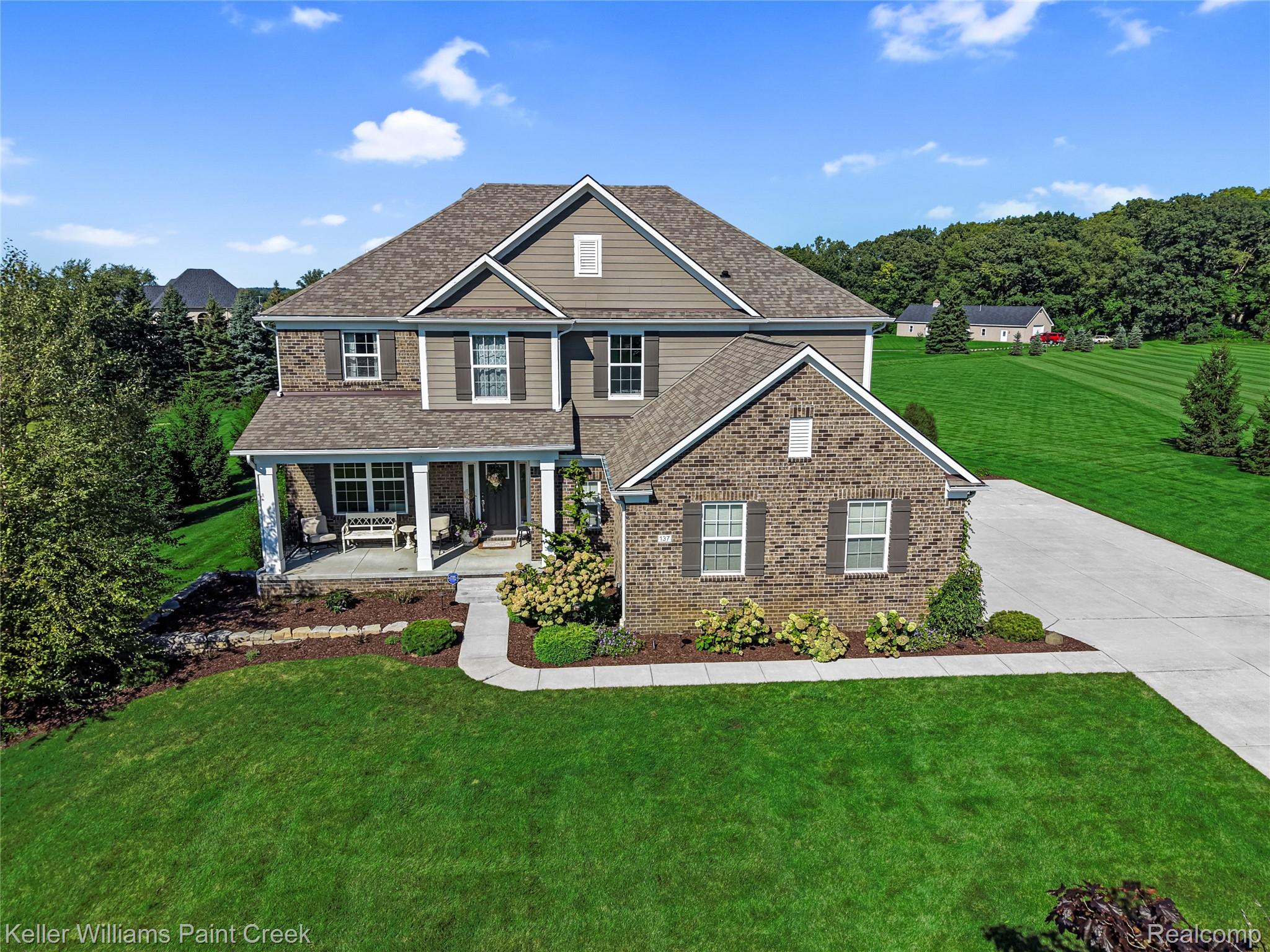 137 Crestview Drive — photo