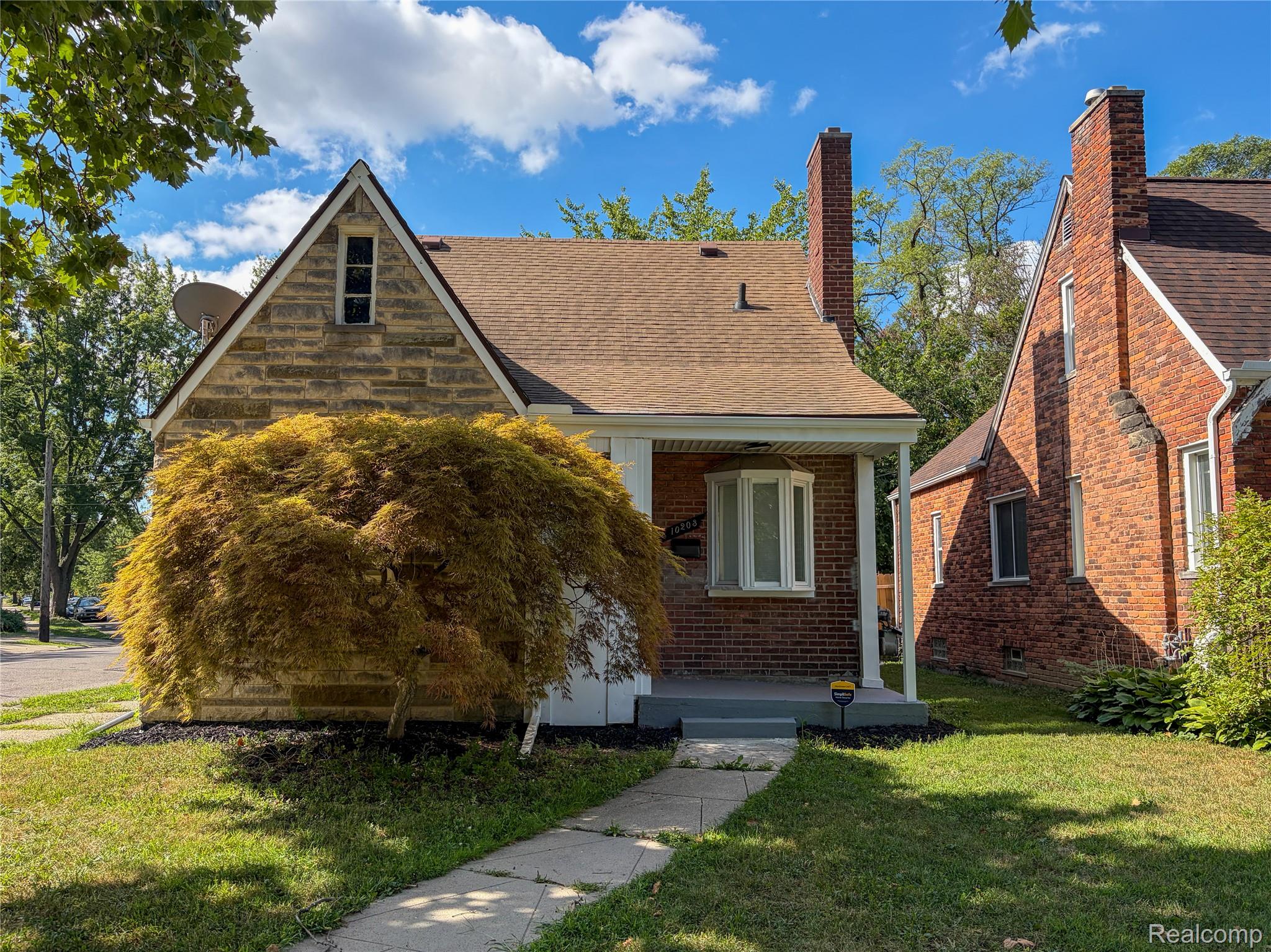 10203 Berkshire Street — photo