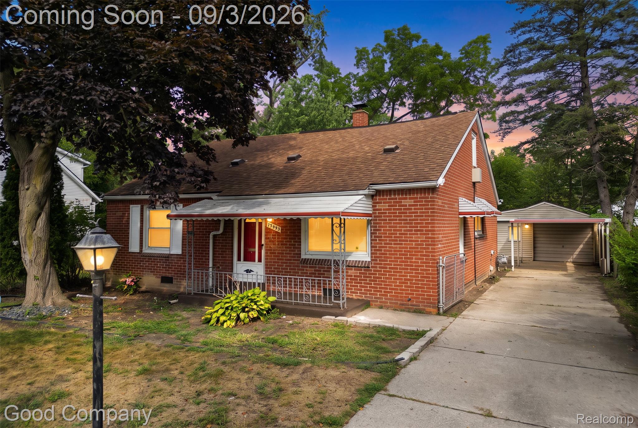 19498 Brady — photo