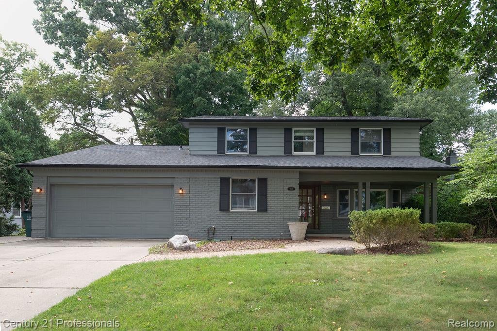 912 S Glenhurst Drive — photo
