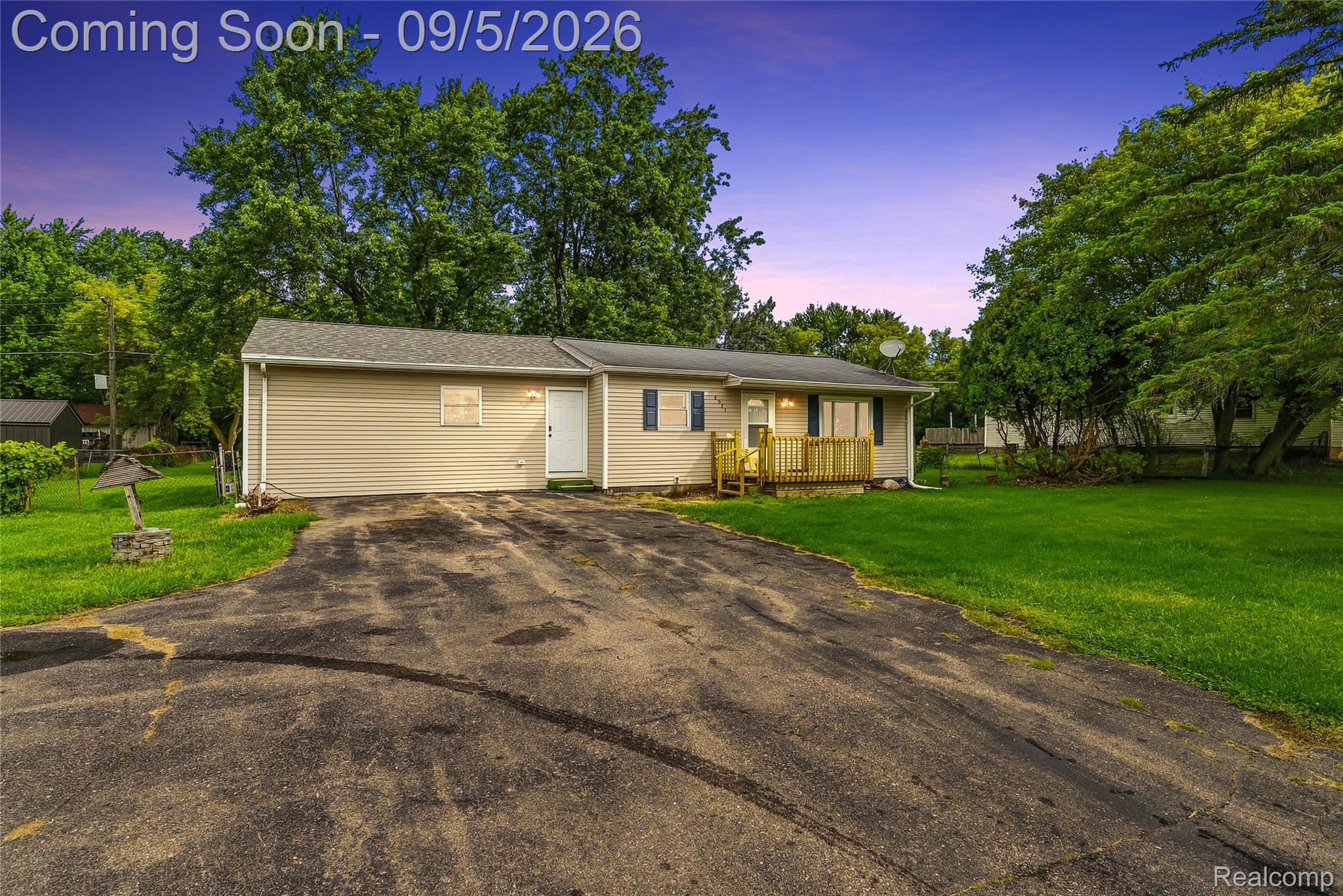 2071 E Dodge Road — photo