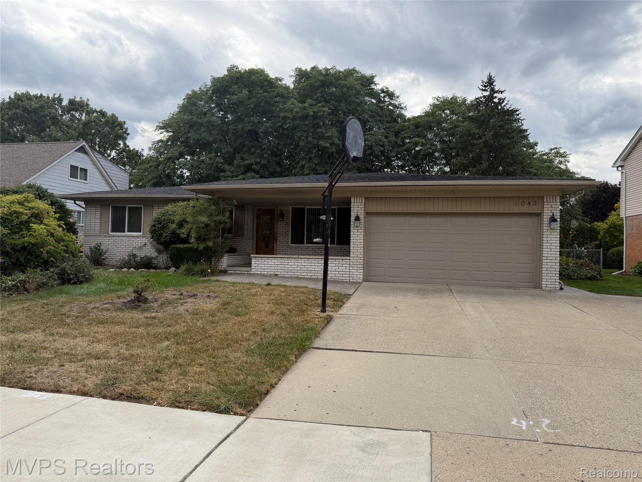 5043 Blair Drive — photo