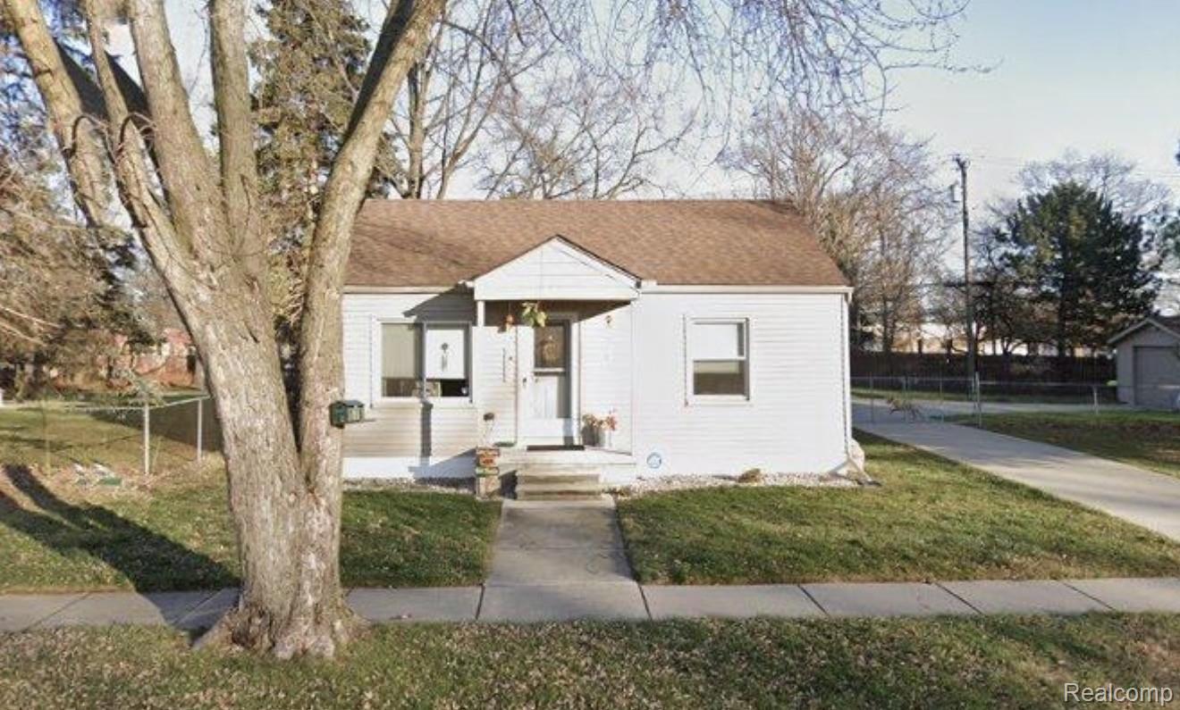 6258 Arthur Street — photo