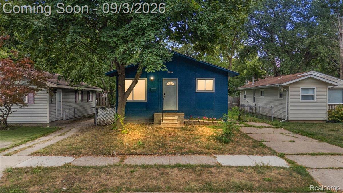 3230 Harris Street — photo