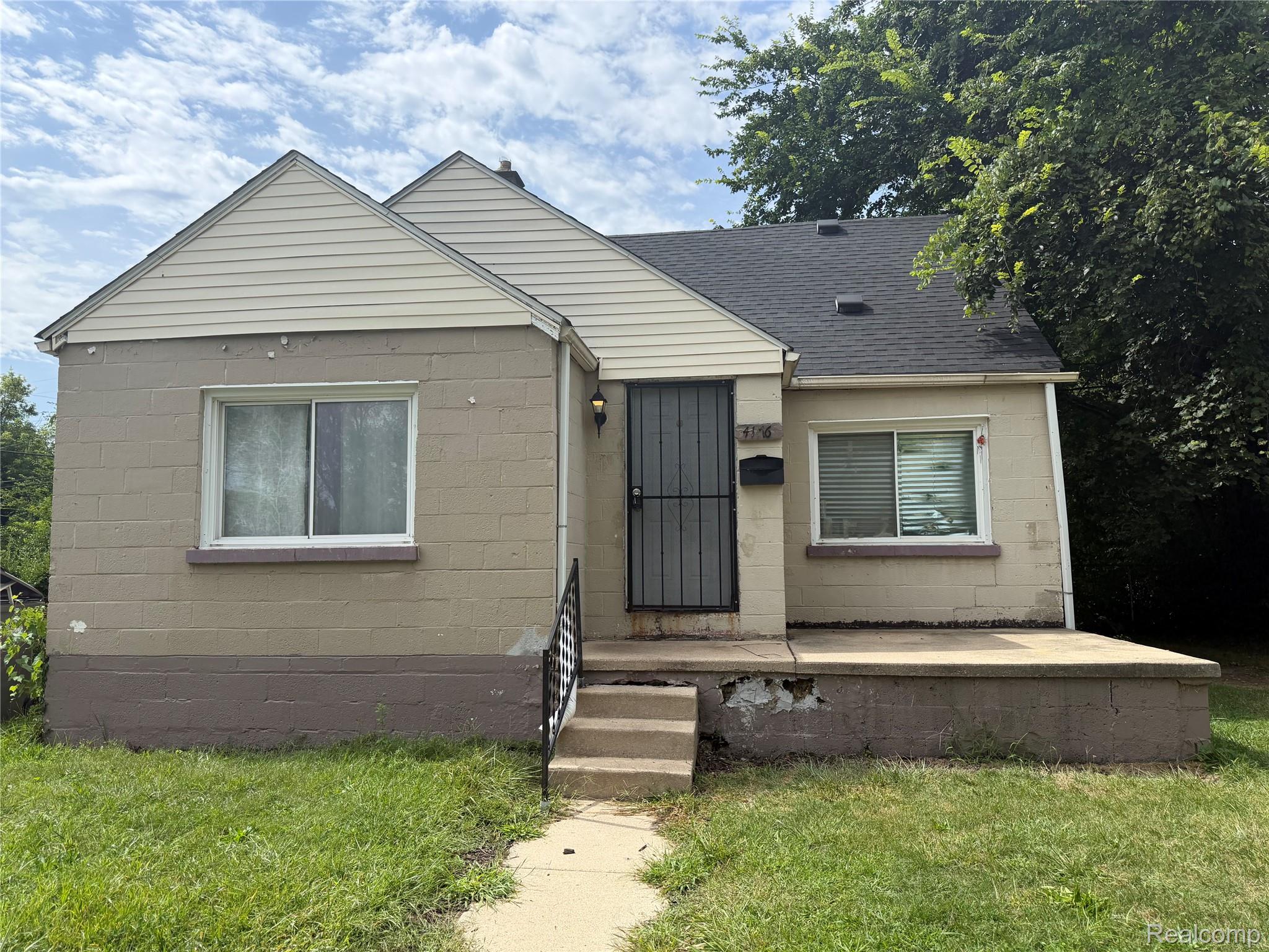 4176 Walnut Street — photo