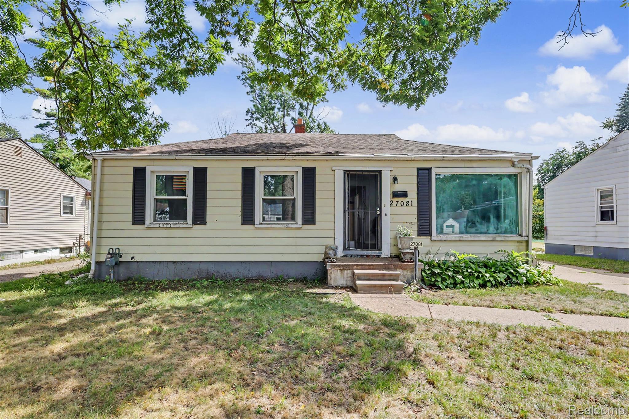 27081 Lucerne Drive — photo