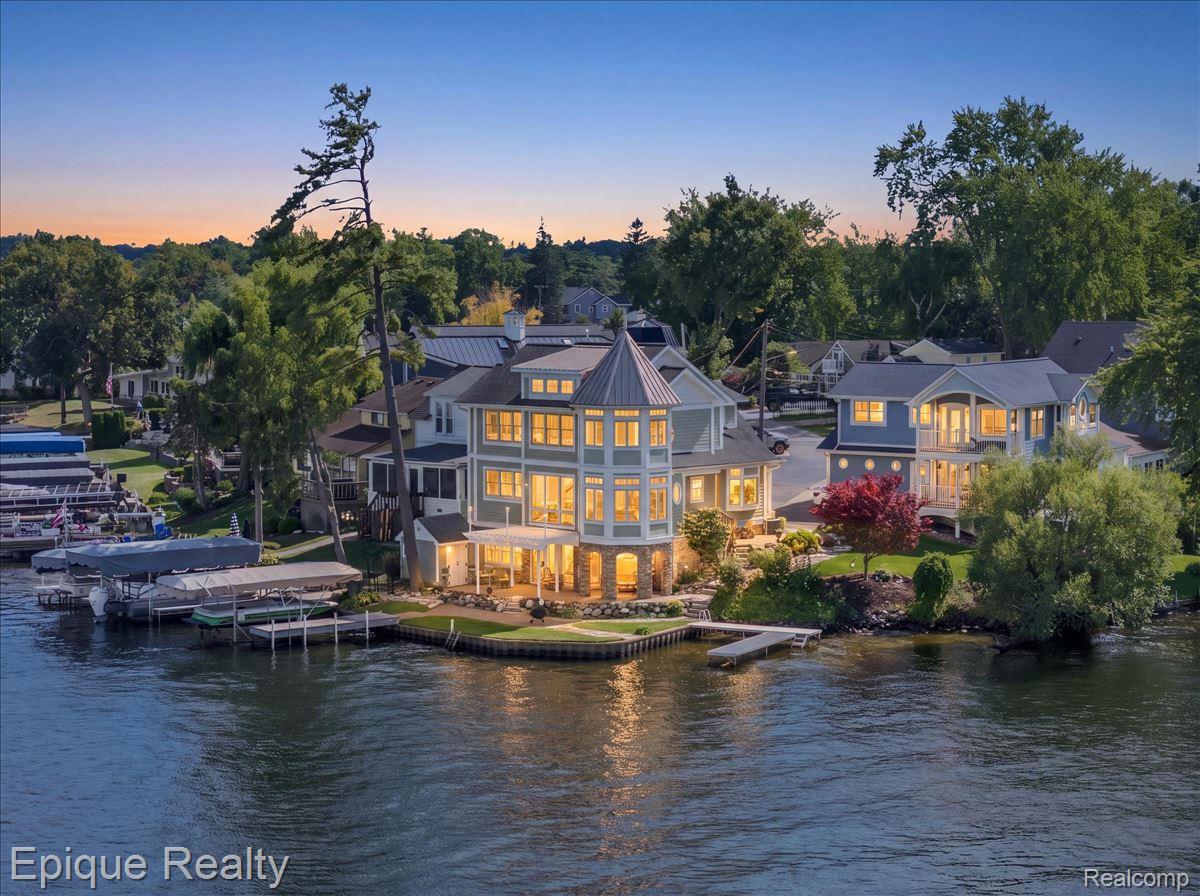 51 Crescent Avenue — photo