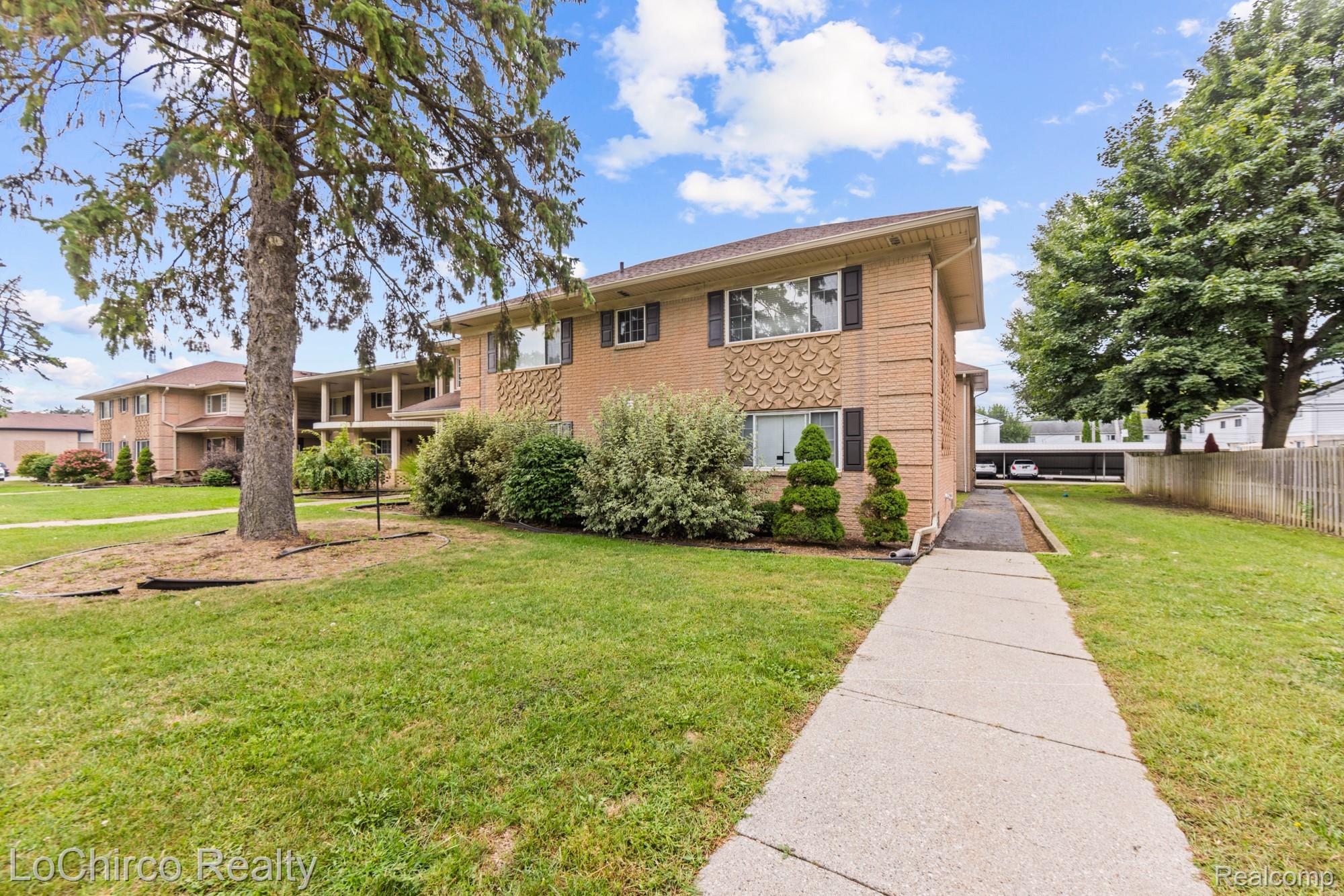 2377 Walton Boulevard 17 — photo