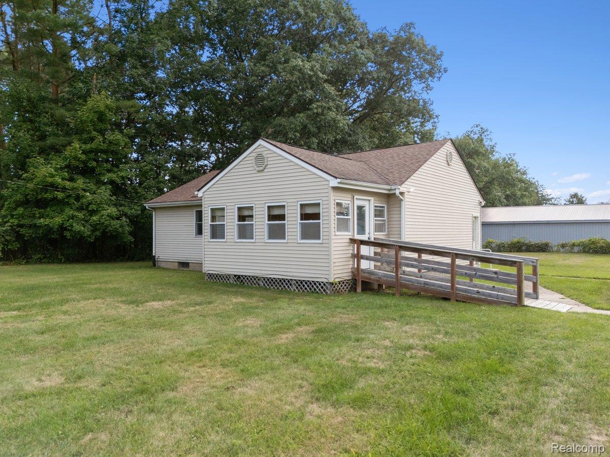 5210 Pinckney Road — photo