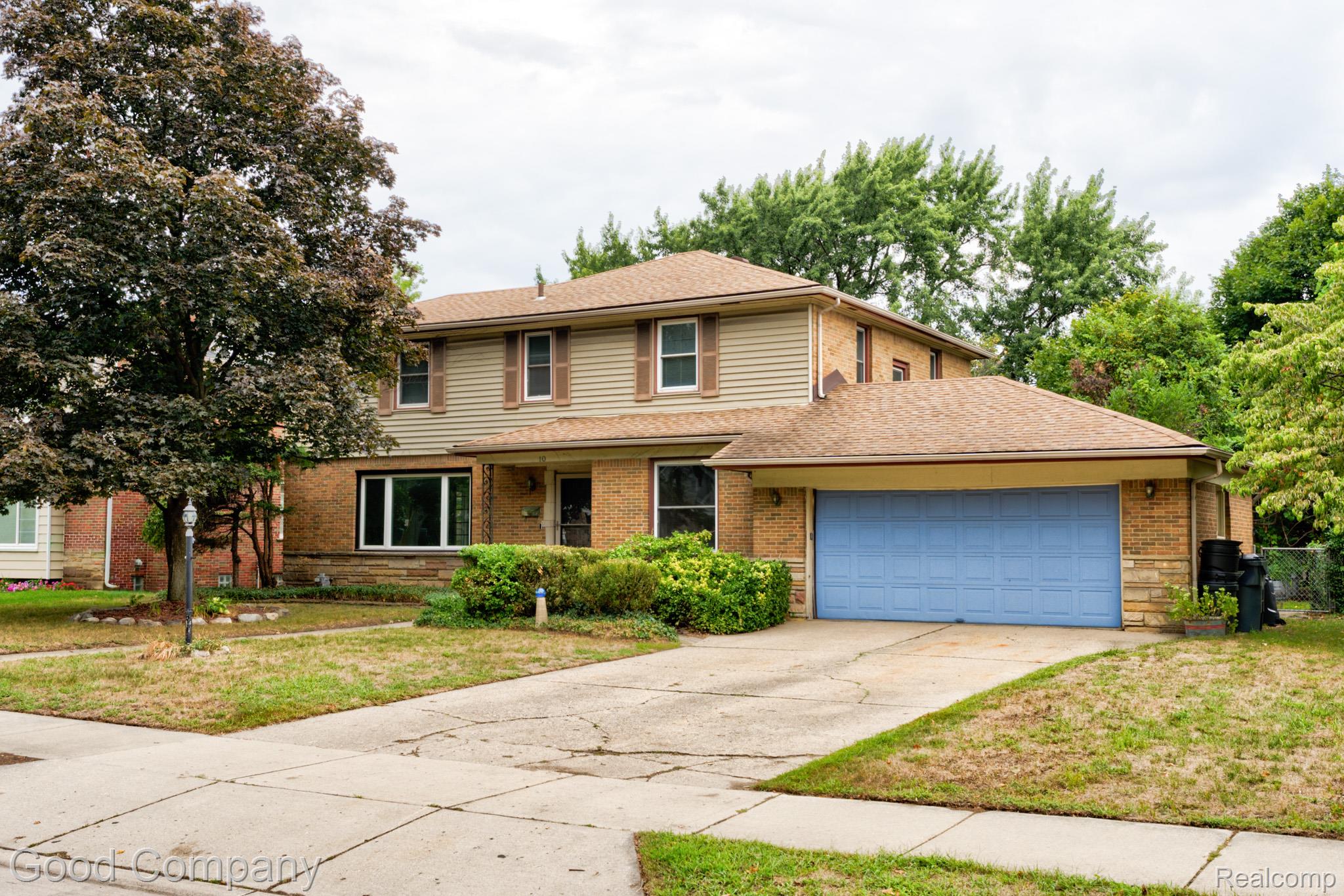 10 Millington Road — photo