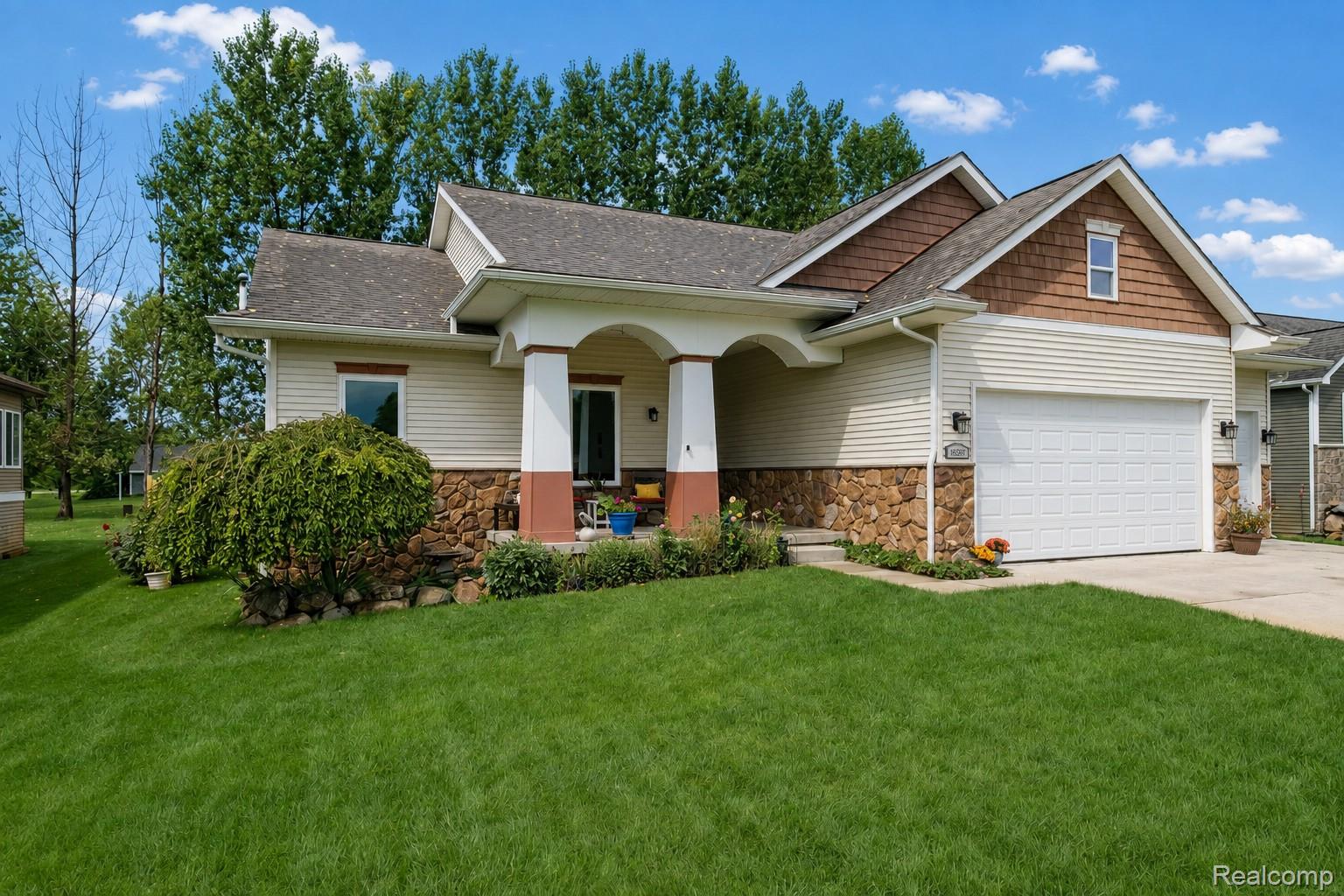16351 Silver Fox Circle — photo