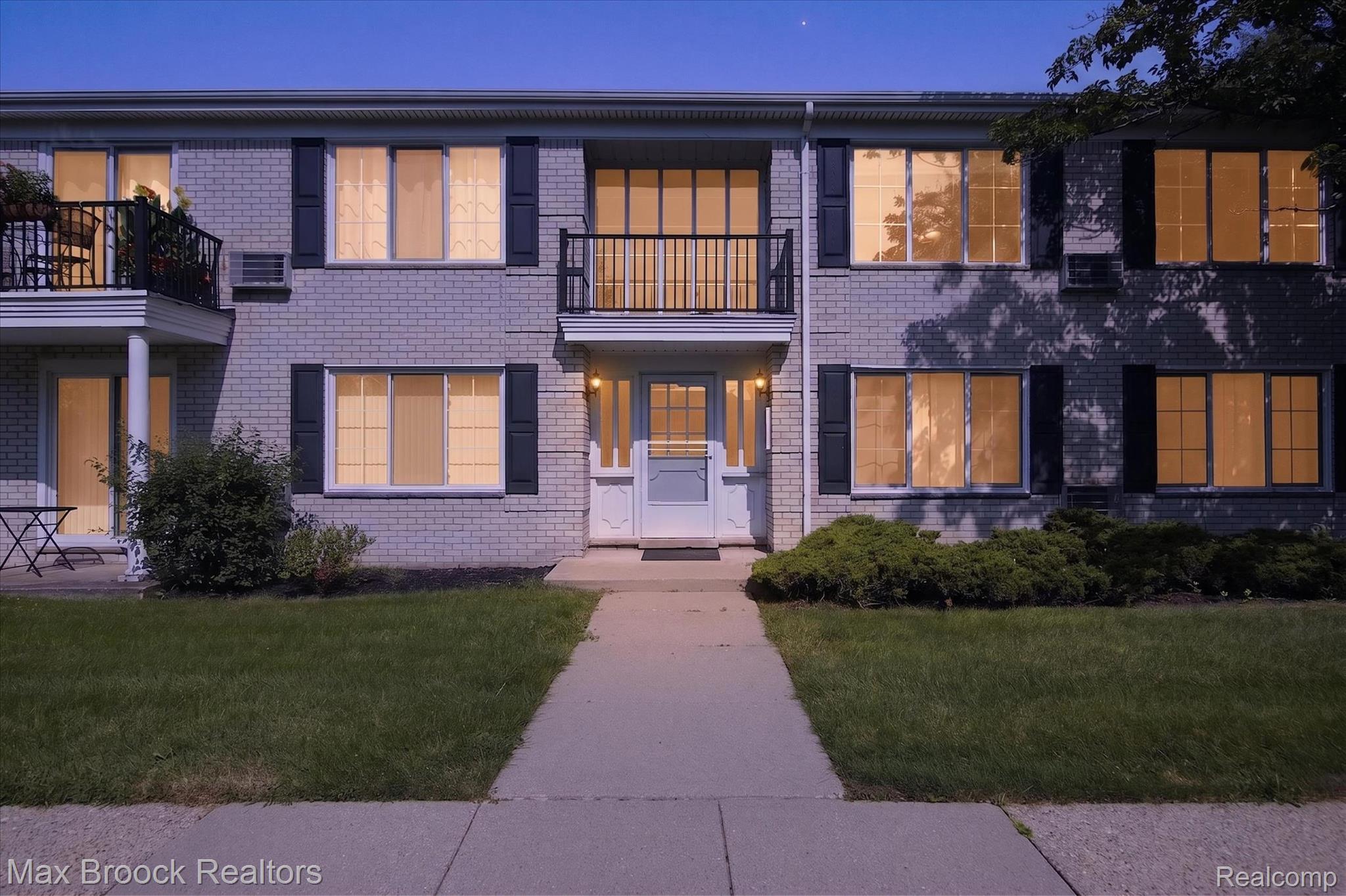100 W Hickory Grove Road C6 — photo