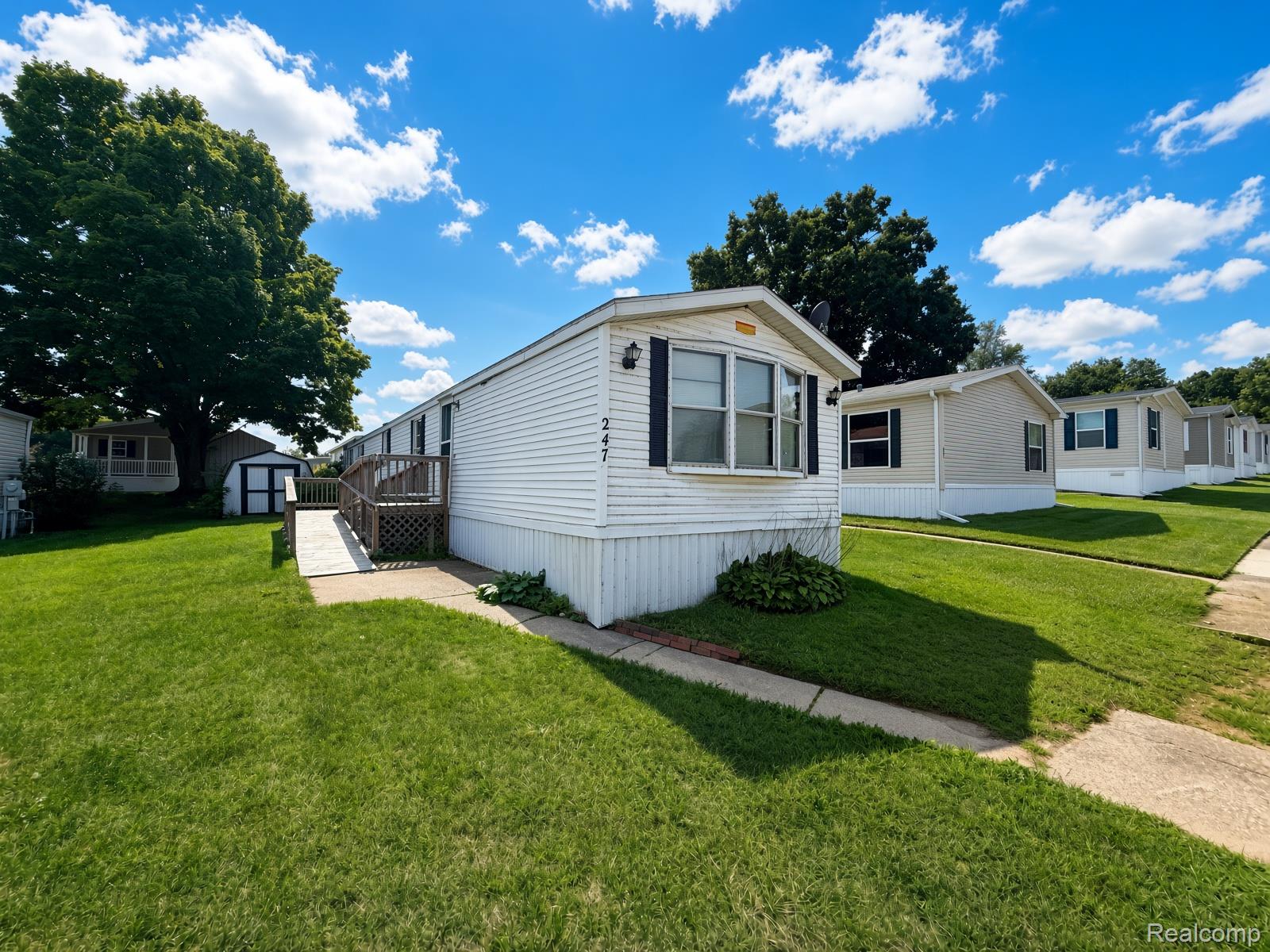 247 Sutherland Drive — photo