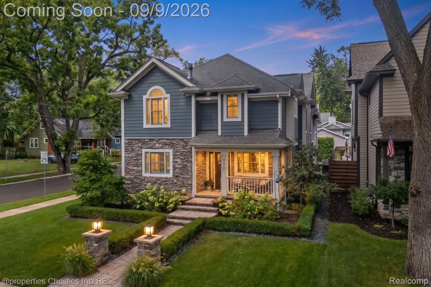 932 Roselawn Drive — photo
