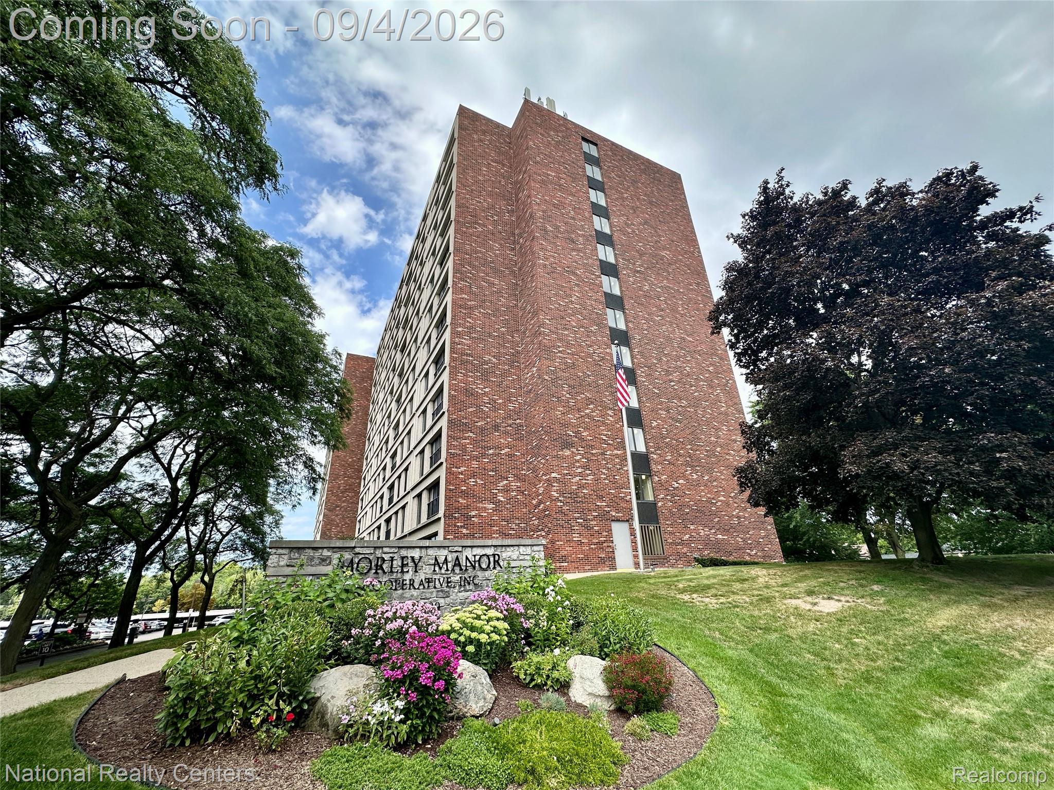 21800 Morley Avenue 808 — photo