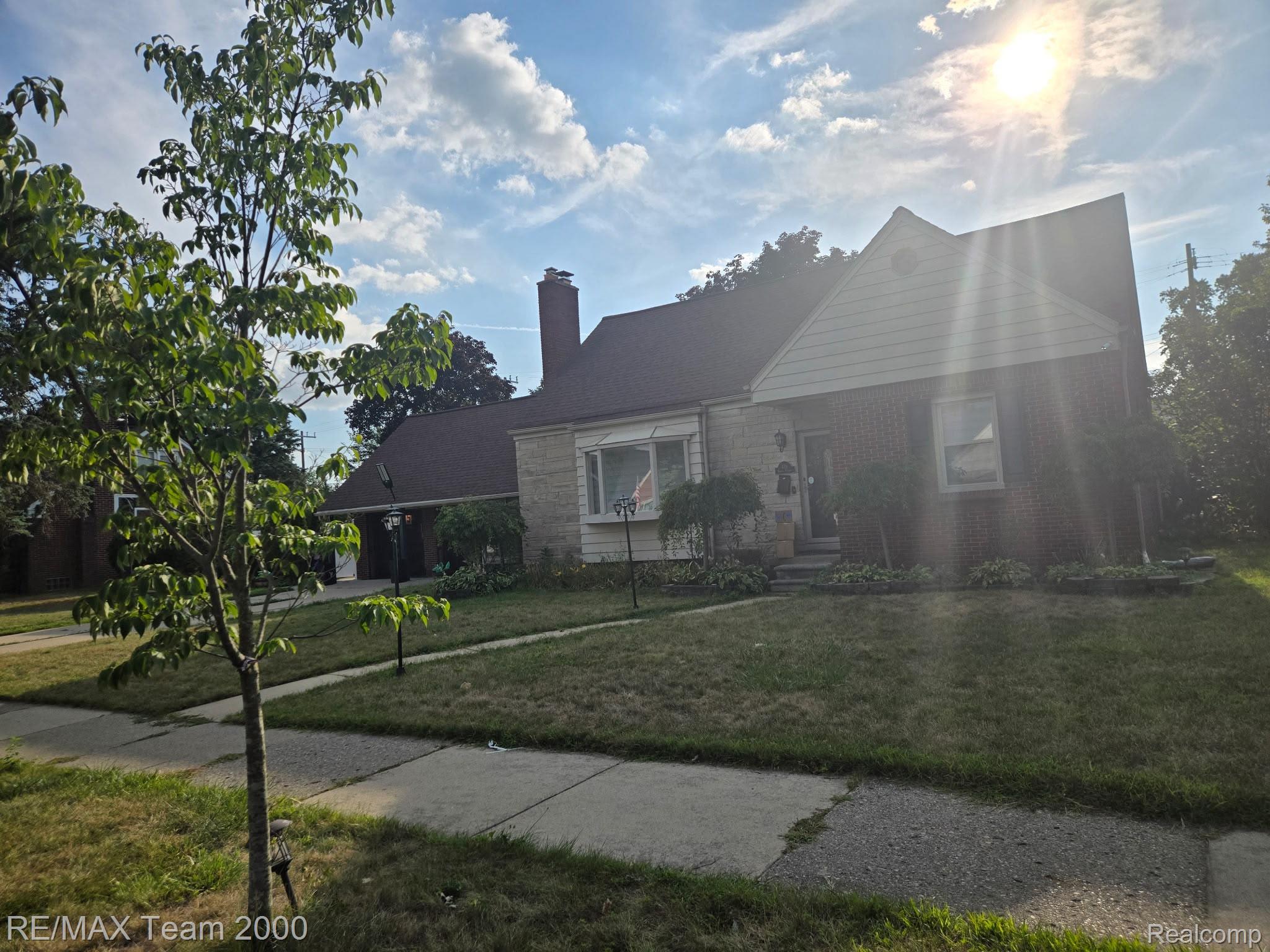 439 N Vernon Street — photo