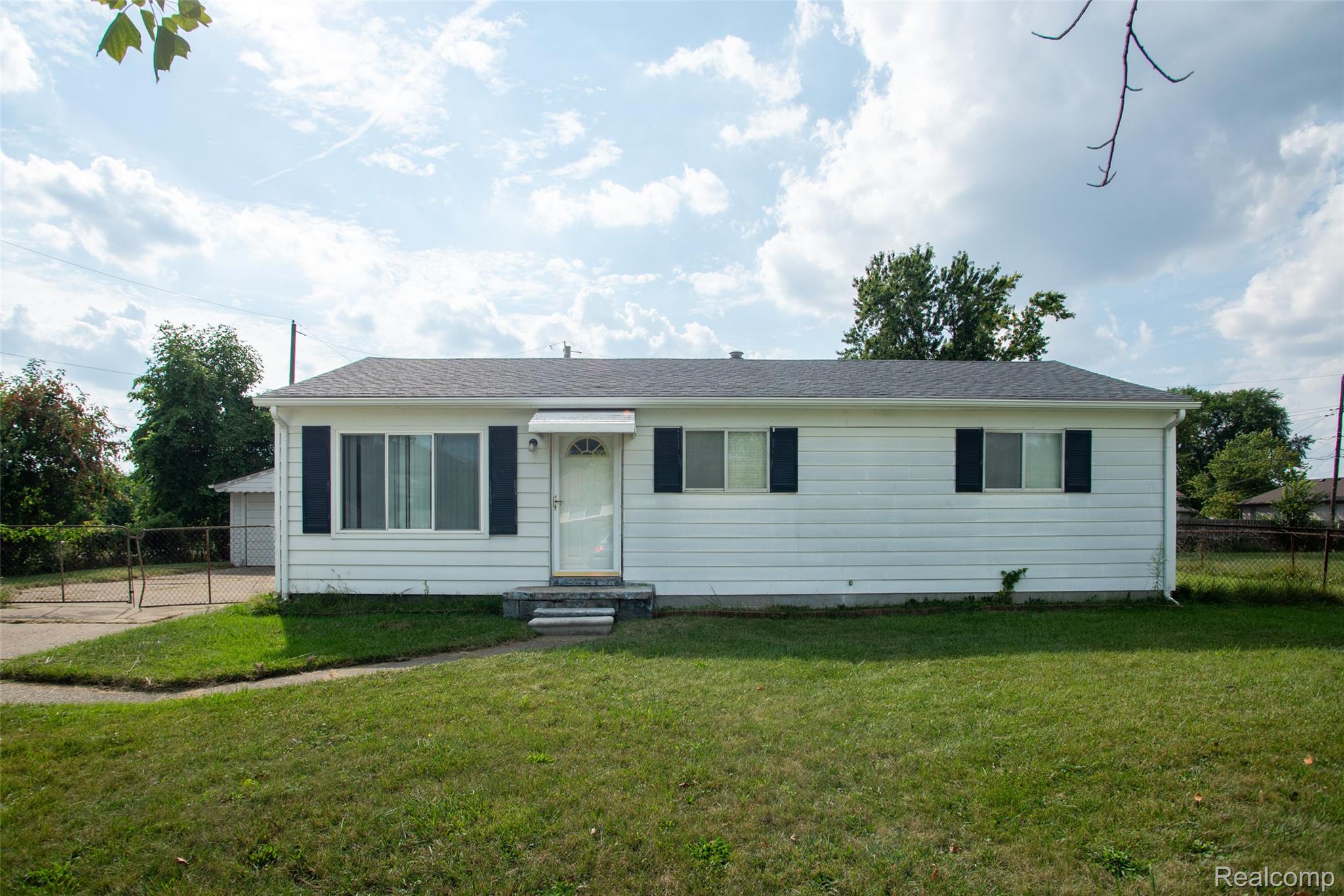 33711 Floyd Street — photo