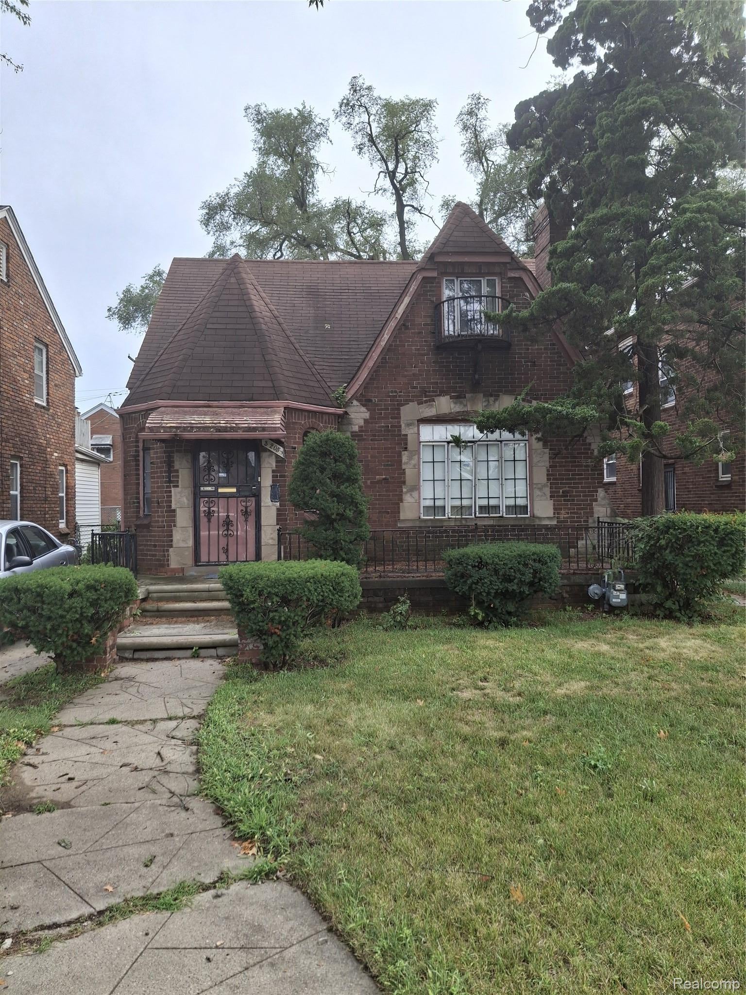3205 W Outer Drive — photo