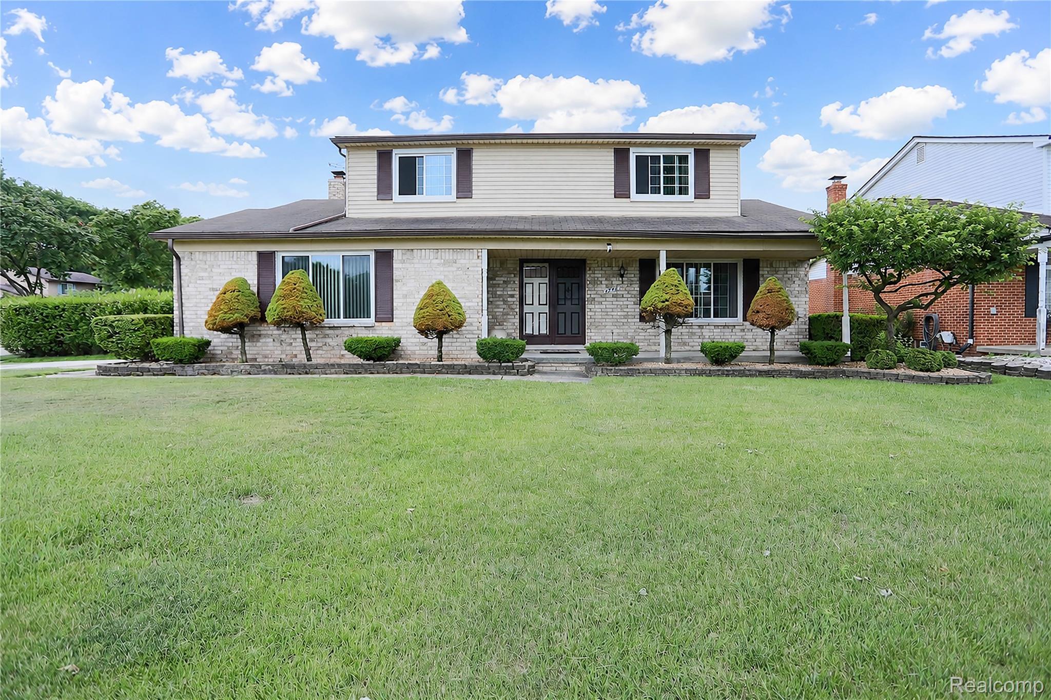 4788 Bloomfield Drive — photo