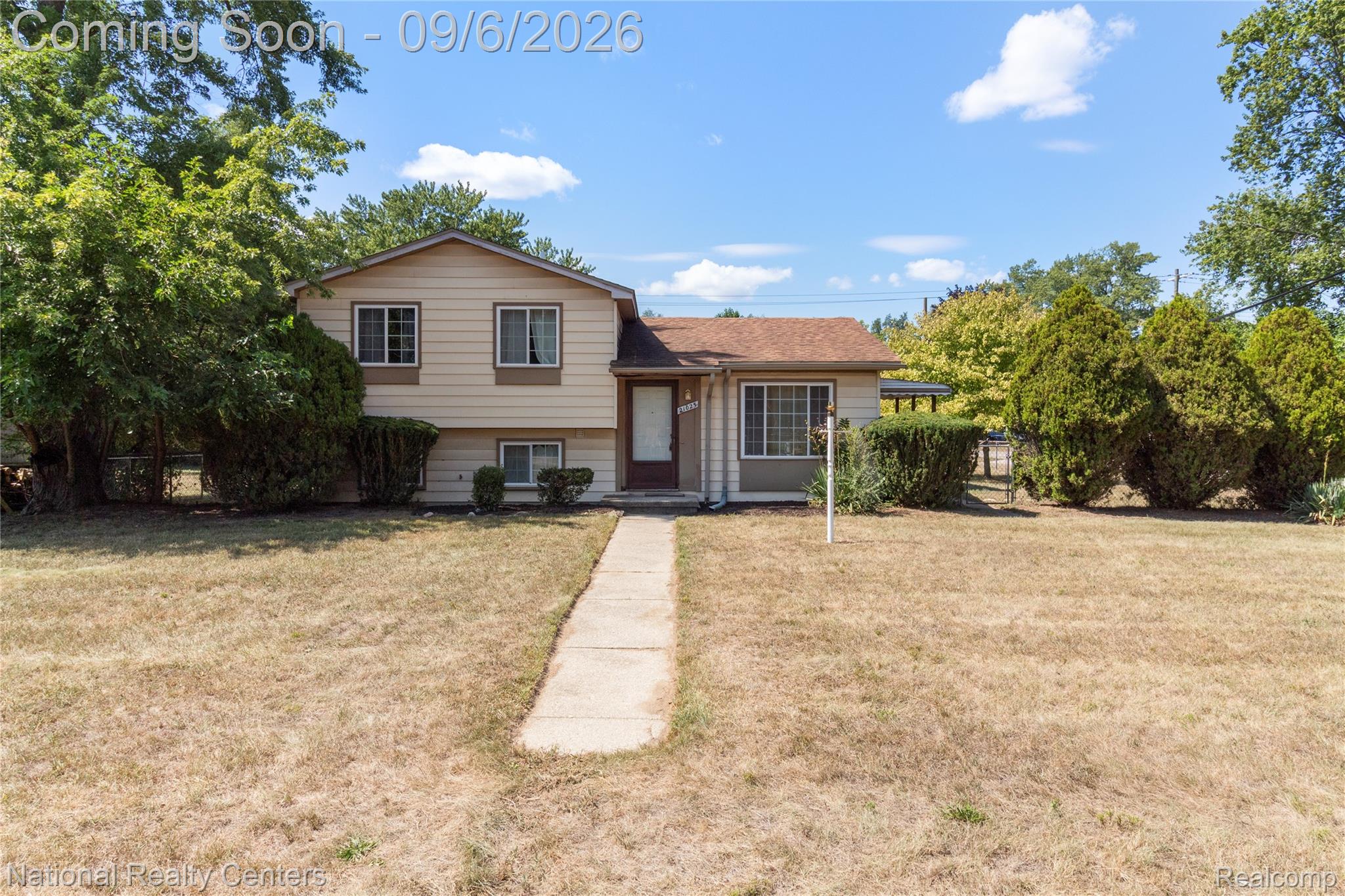 21025 Indian Street — photo