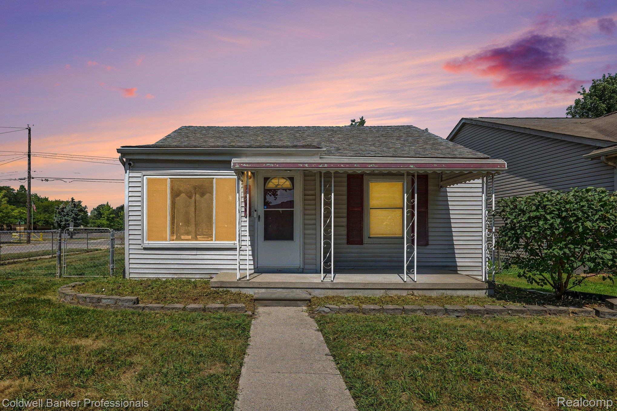 20409 Colman Street — photo