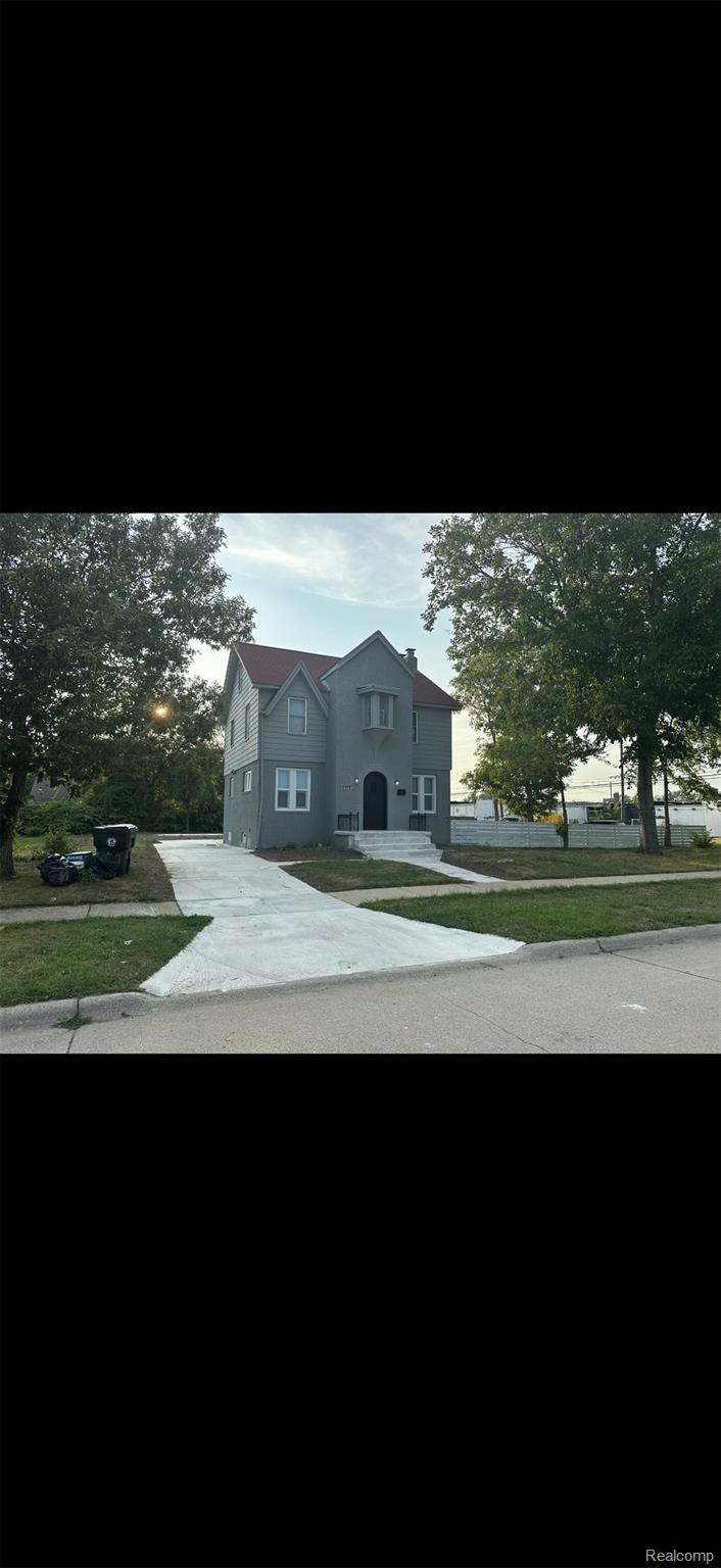 11473 Lucerne — photo