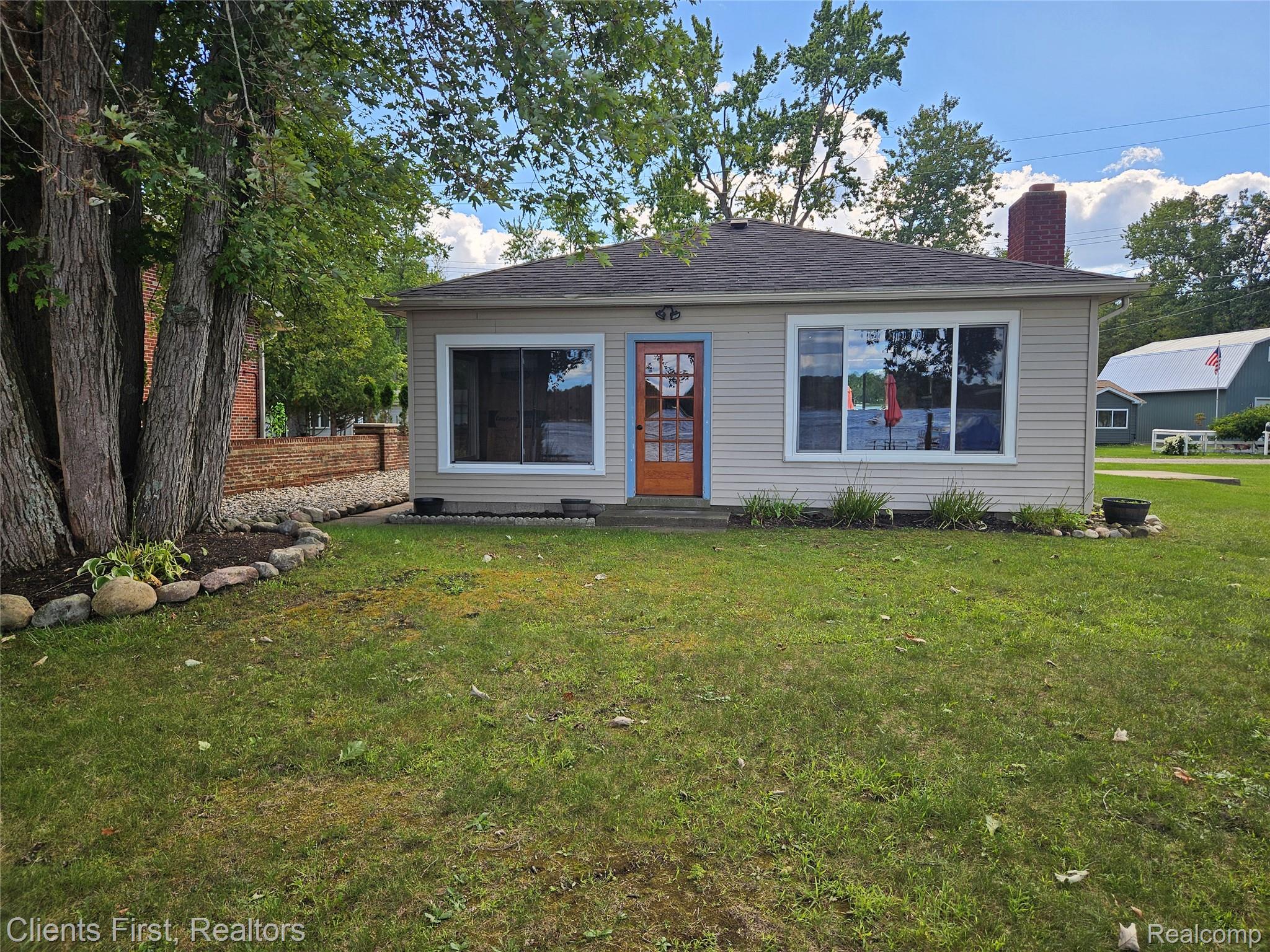 14344 Edgewater Drive — photo