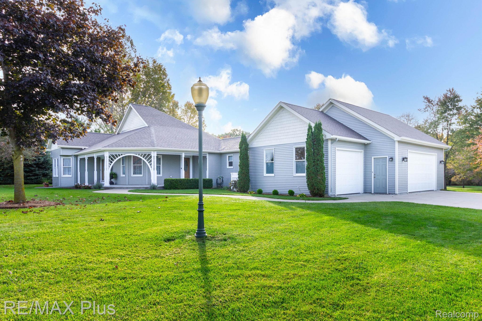 7032 E Hill Road — photo