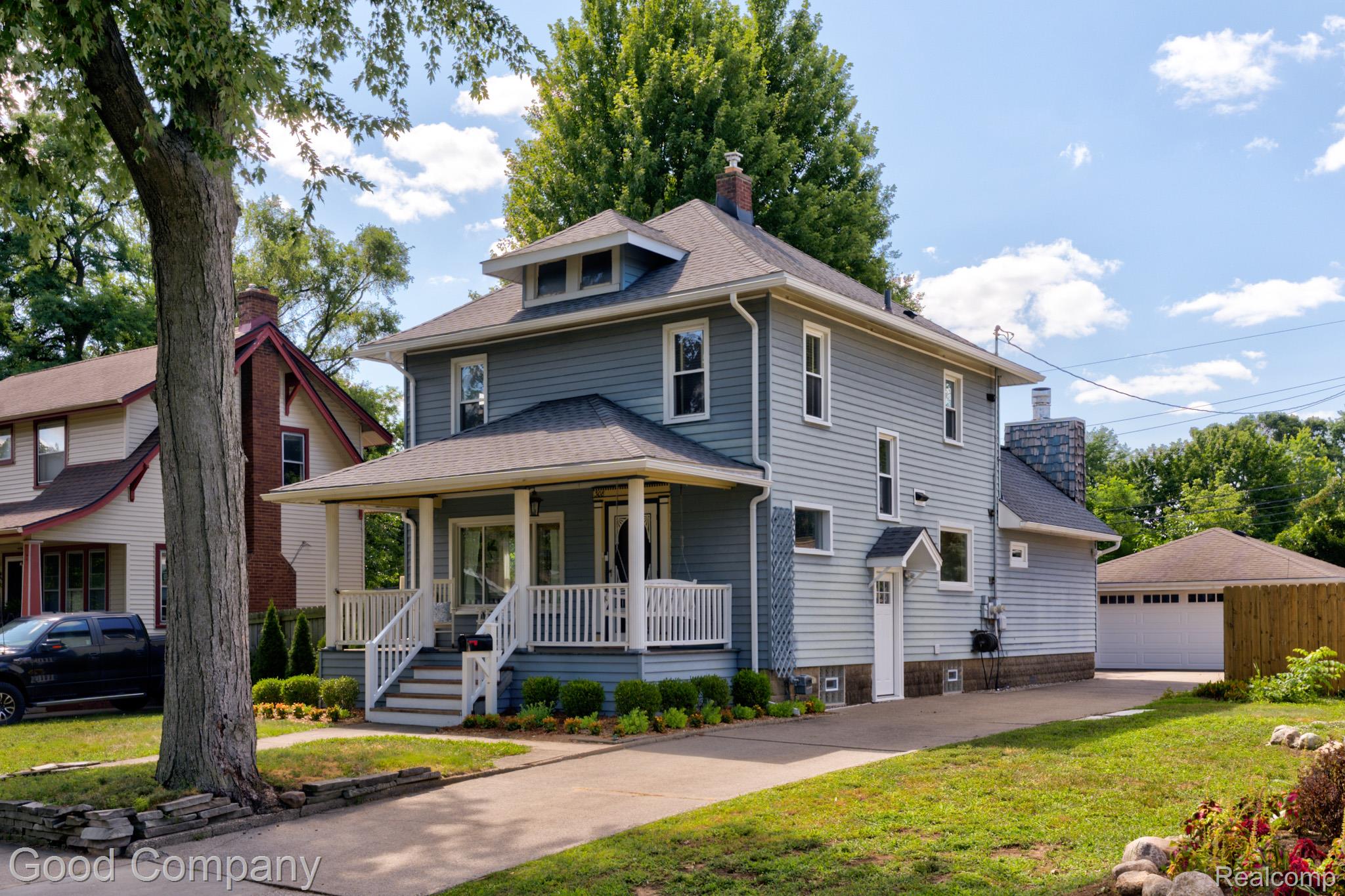 308 E Lawrence Avenue — photo